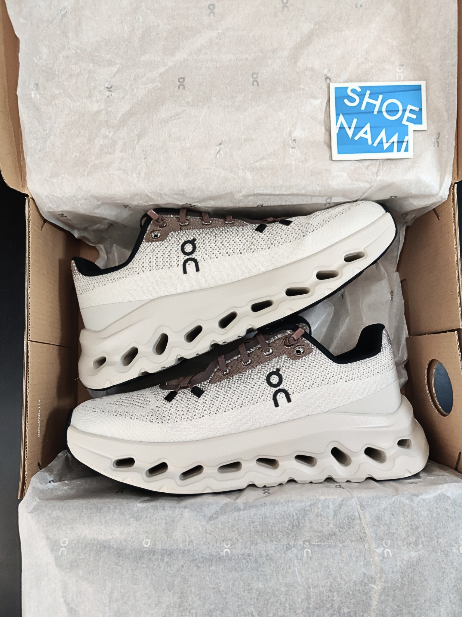 on-cloudtilt-clove-sand-womens-3WE10053254-7