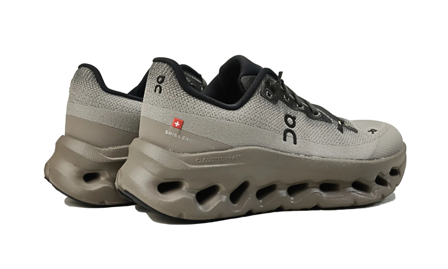 on-cloudtilt-eclipse-cinder-womens-3WE10053609-8