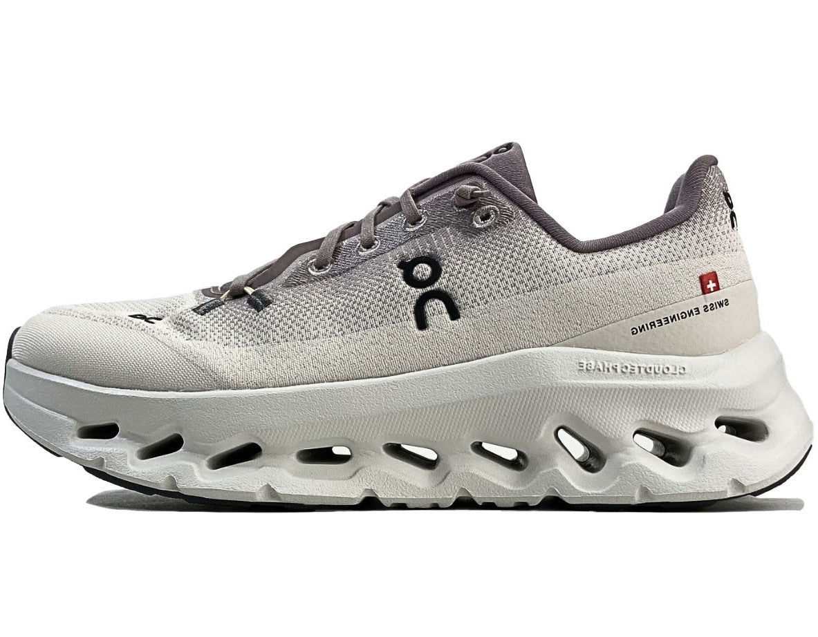 On Cloudtilt 'Heron Dew' (W)