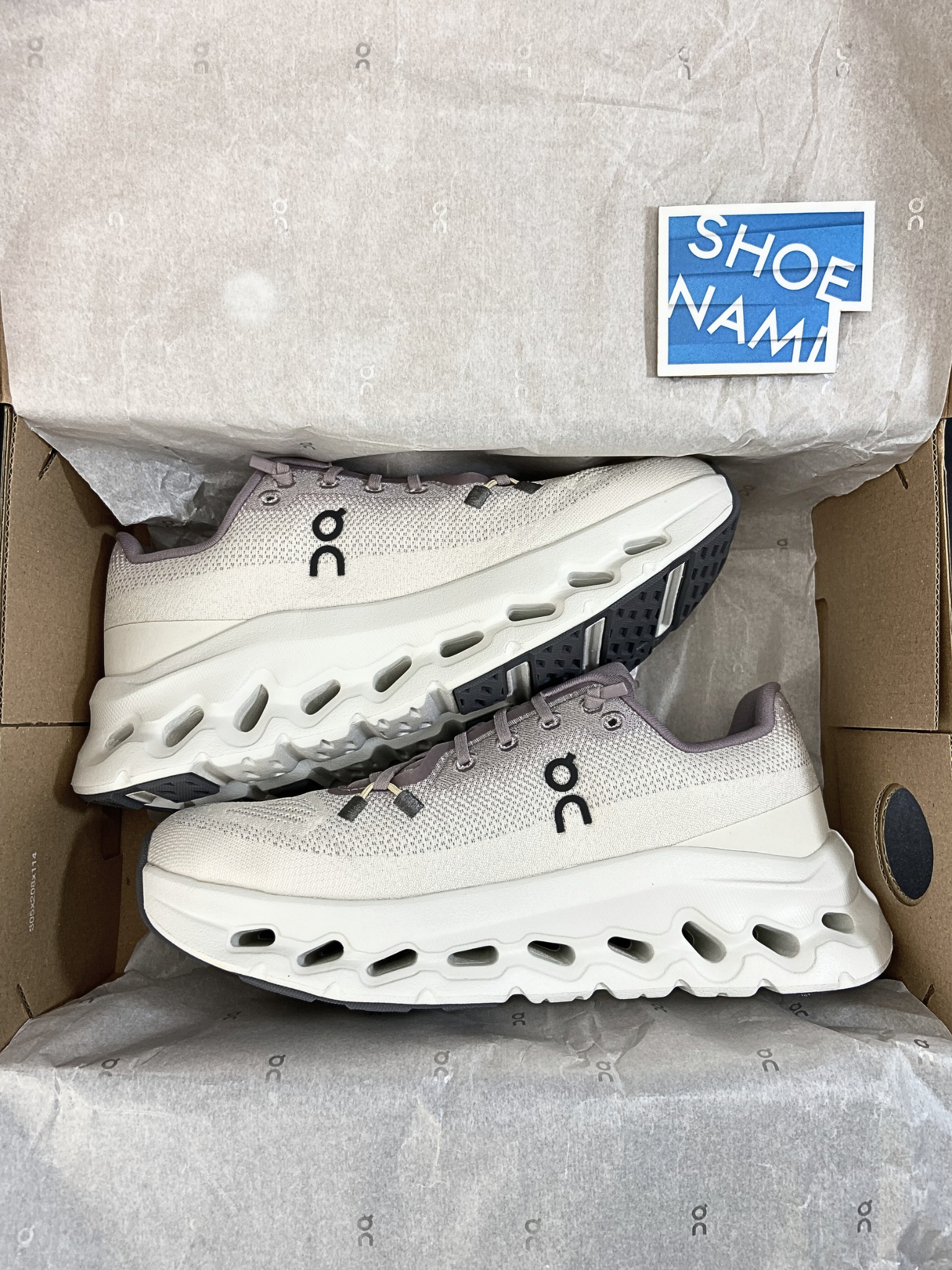 On Cloudtilt 'Heron Dew' (W)