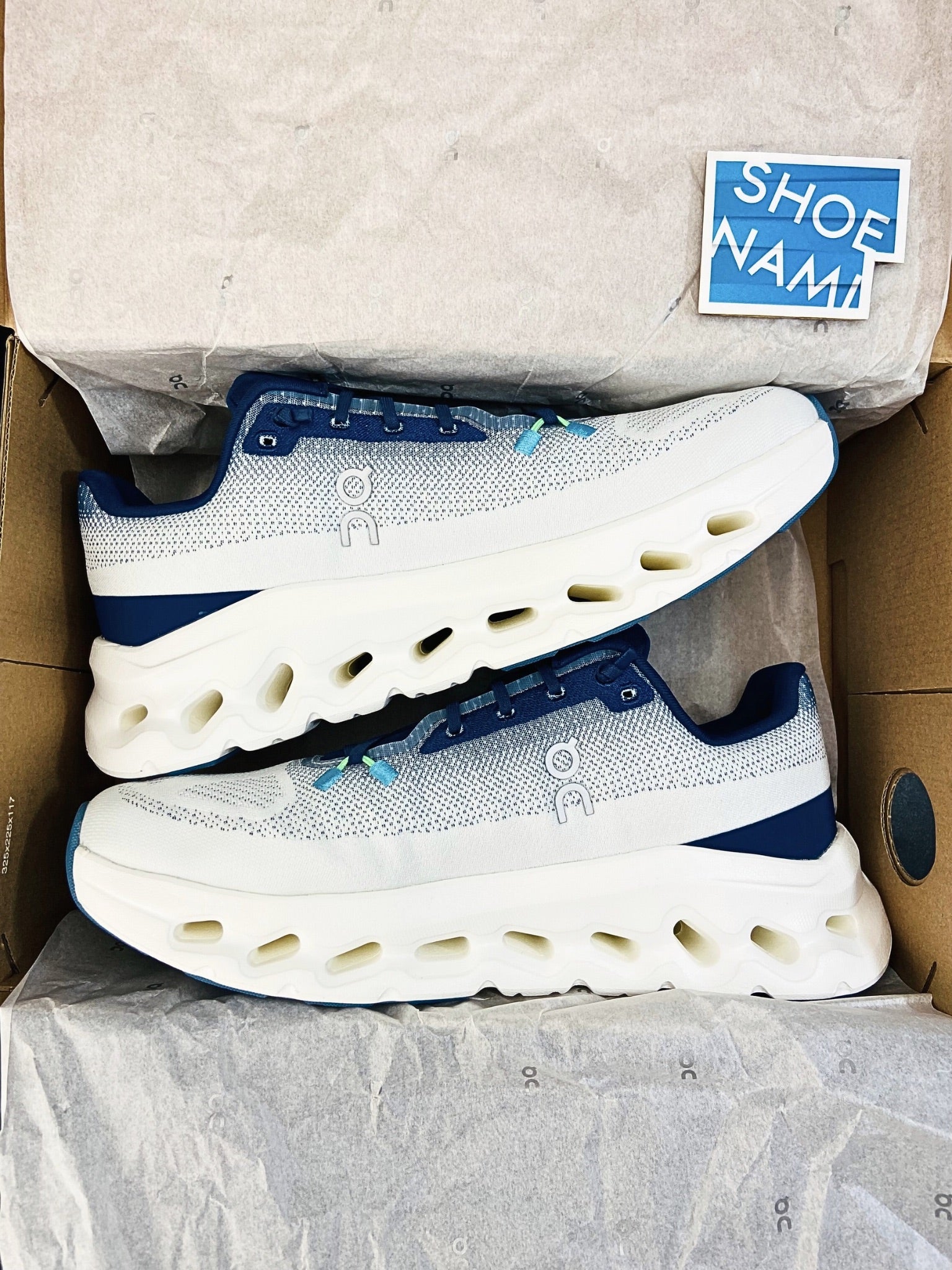 on-cloudtilt-ivory-tempest-mens-3MF31124526-0003