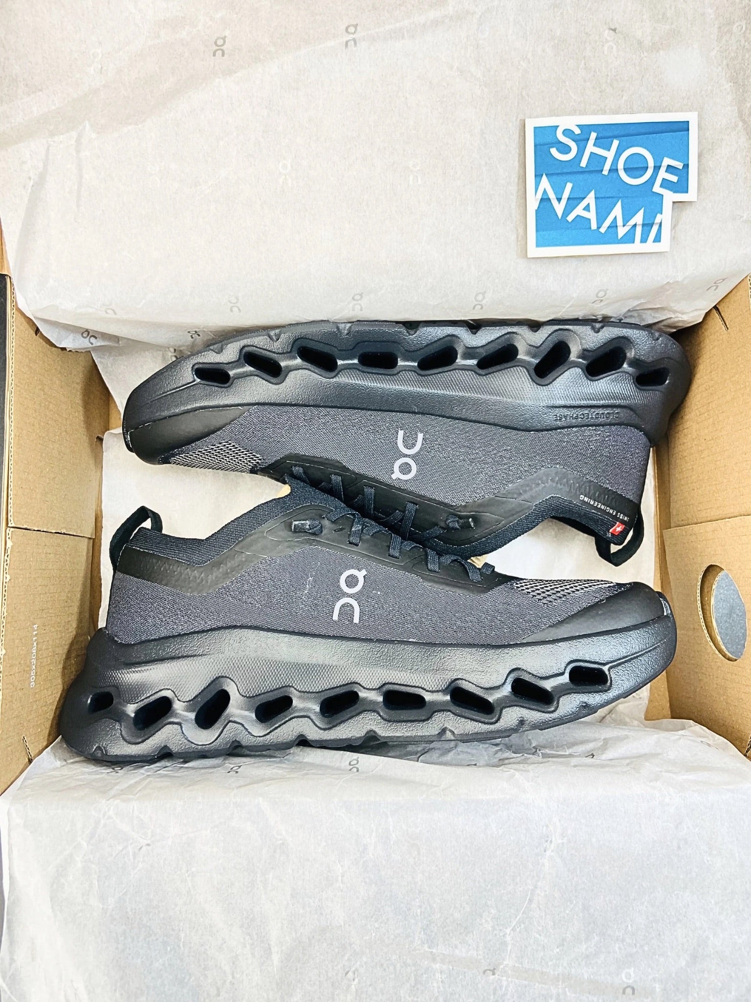 on-cloudtilt-moon-all-black-womens-3WF30421043-2