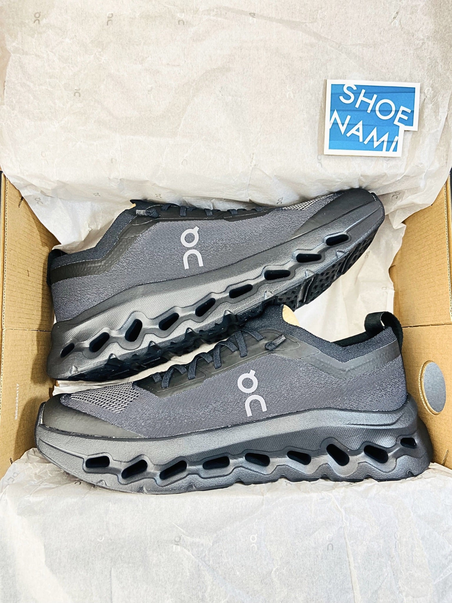 on-cloudtilt-moon-triple-black-mens-3MF30671043-3