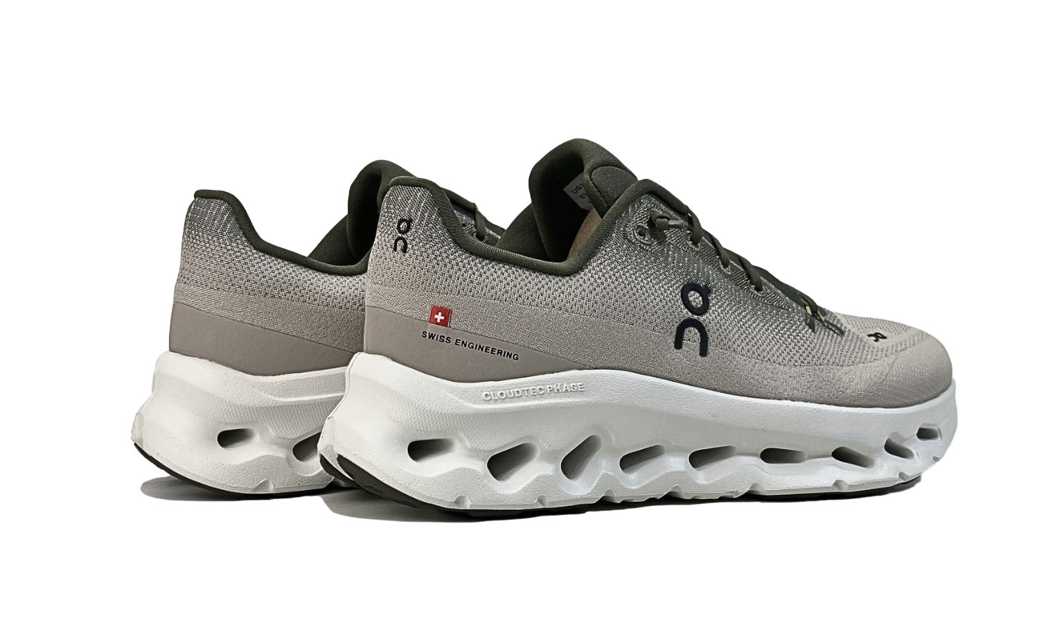 On Cloudtilt 'Olive Desert'