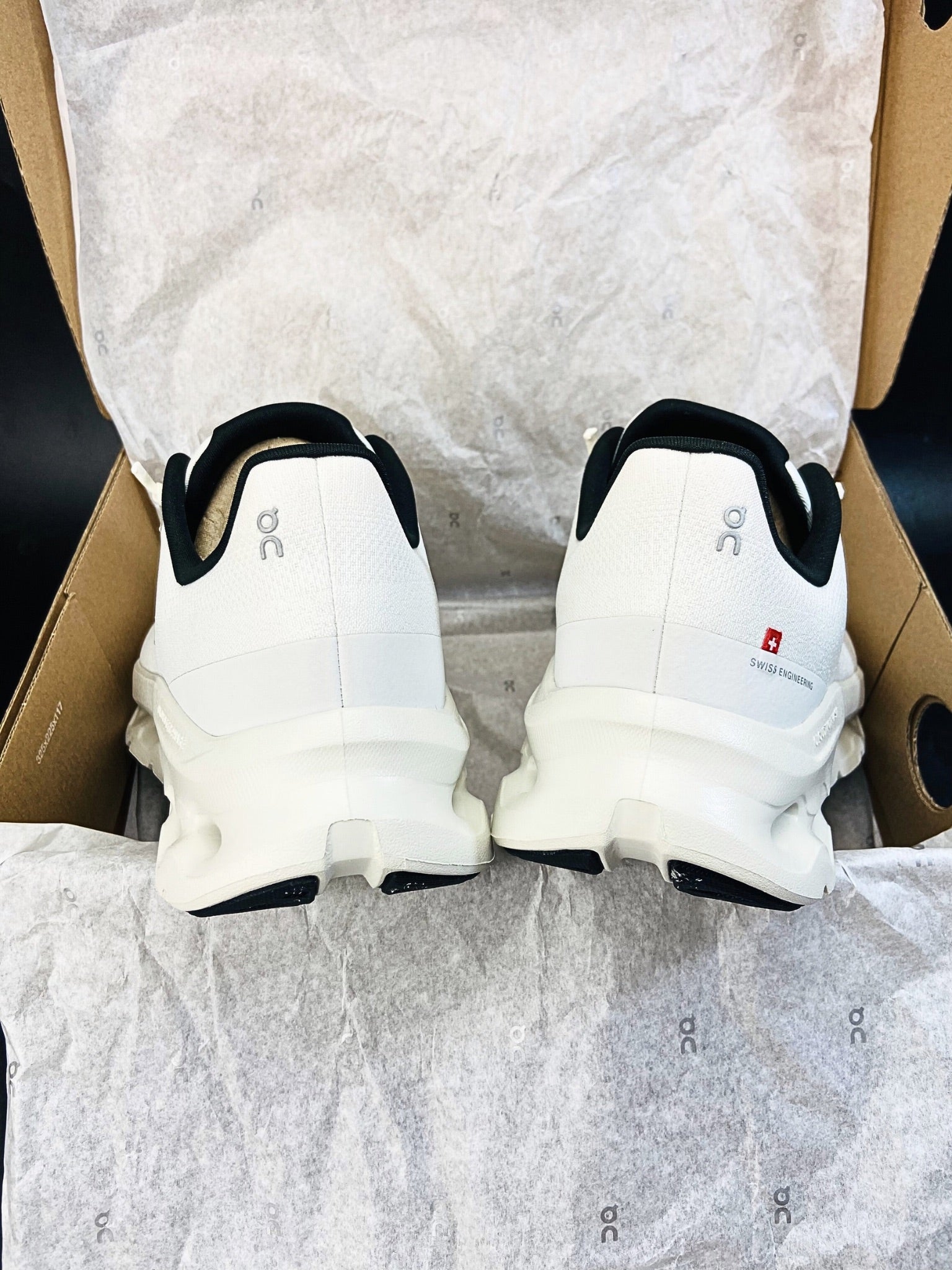 on-cloudtilt-pearl-ice-mens-3ME10102531-0007