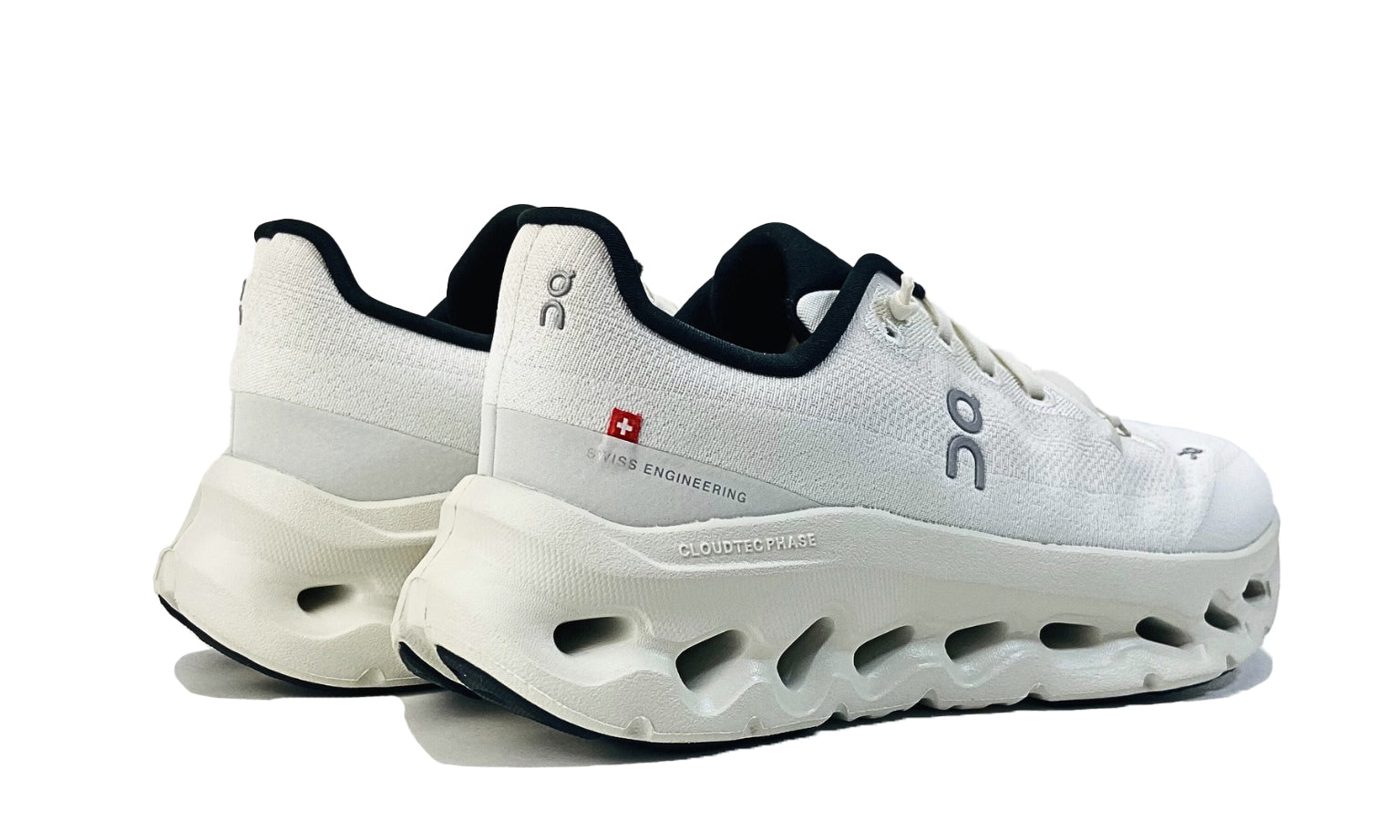 on-cloudtilt-pearl-ice-mens-3ME10102531-0009
