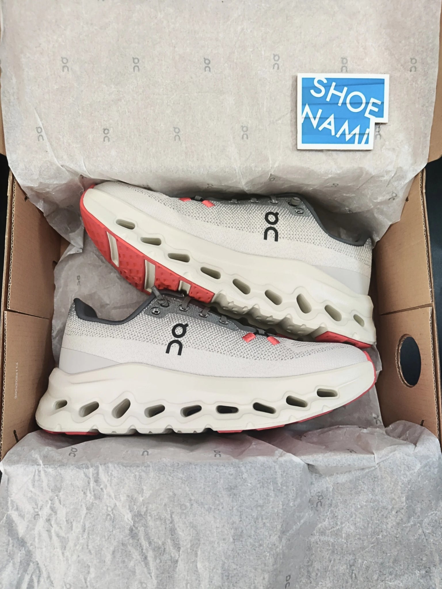 on-cloudtilt-rock-sand-womens-3WE10053251-4