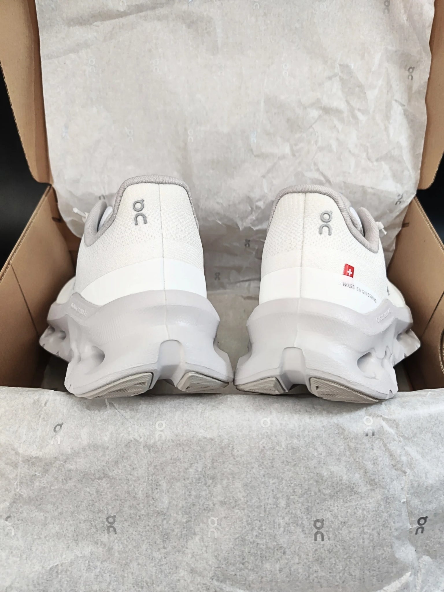 on-cloudtilt-sand-lavander-womens-3WE10051145-8