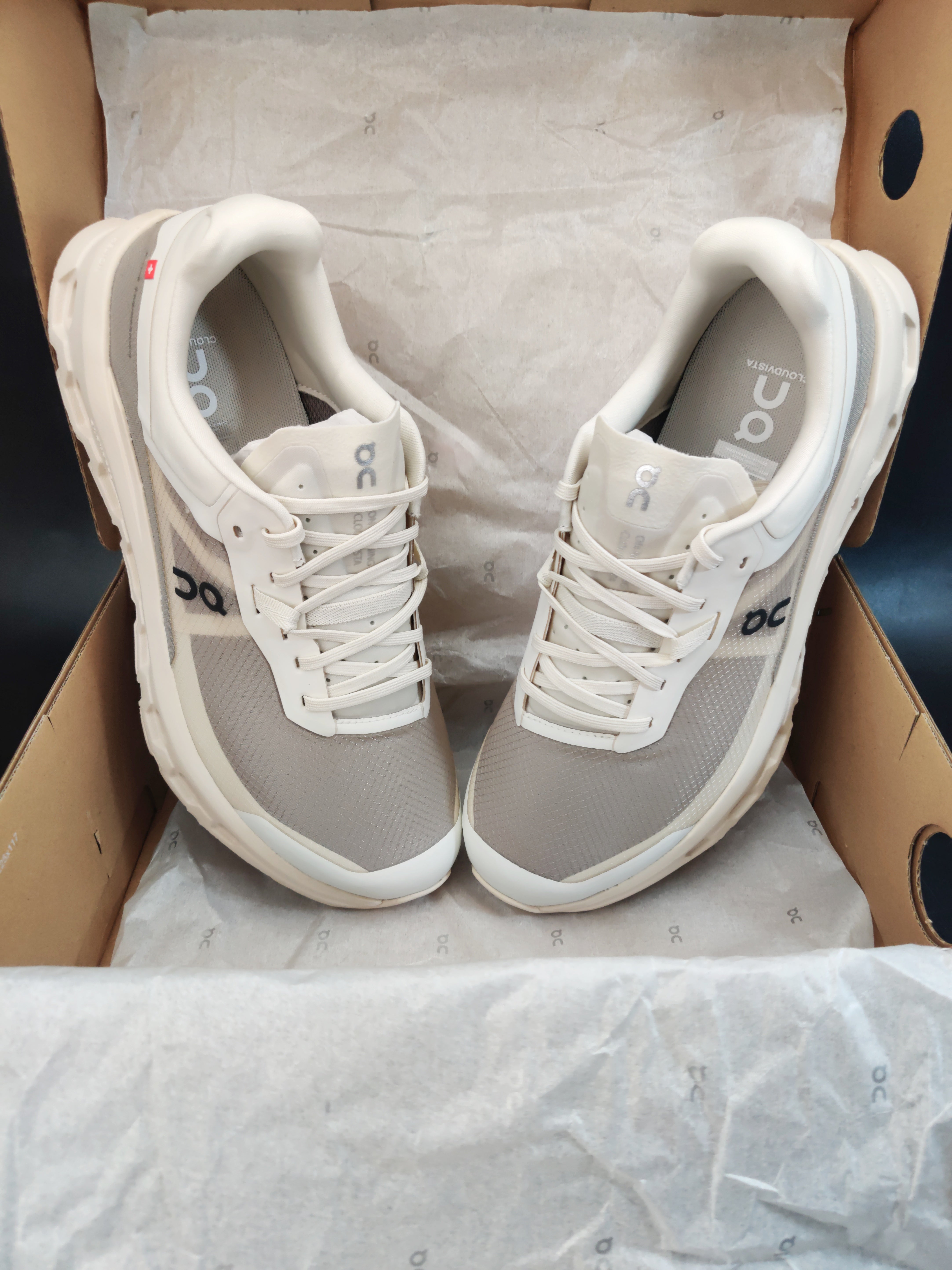 on-cloudvista-2-cream-desert-mens-3ME30113323-5