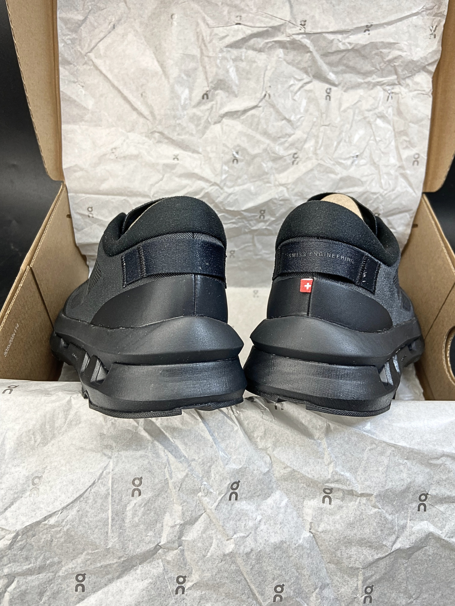 on-cloudzone-black-eclipse-womens-3WF10070106-6