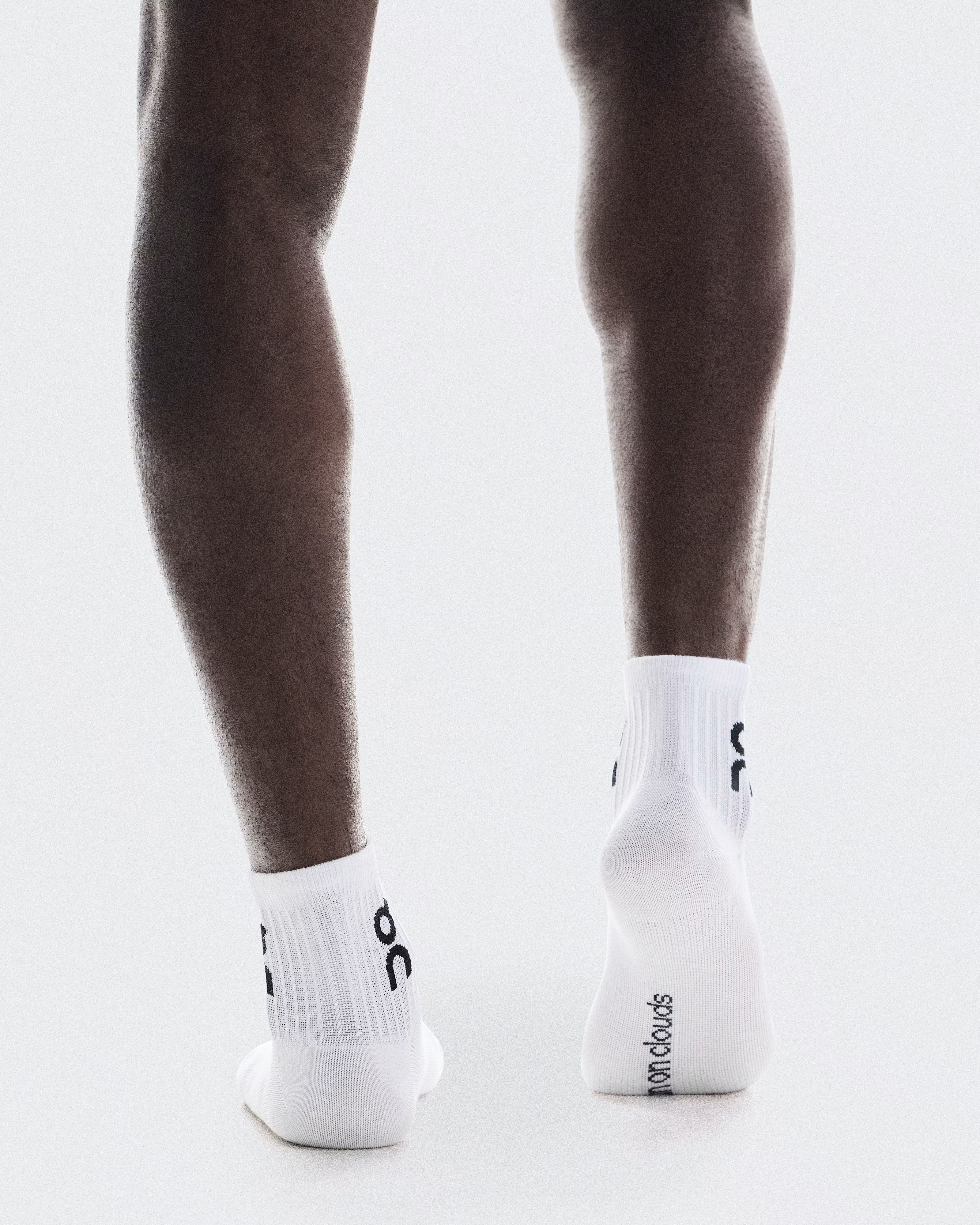 on-running-logo-sock-mid-3-pack-white-2UF10520069-4
