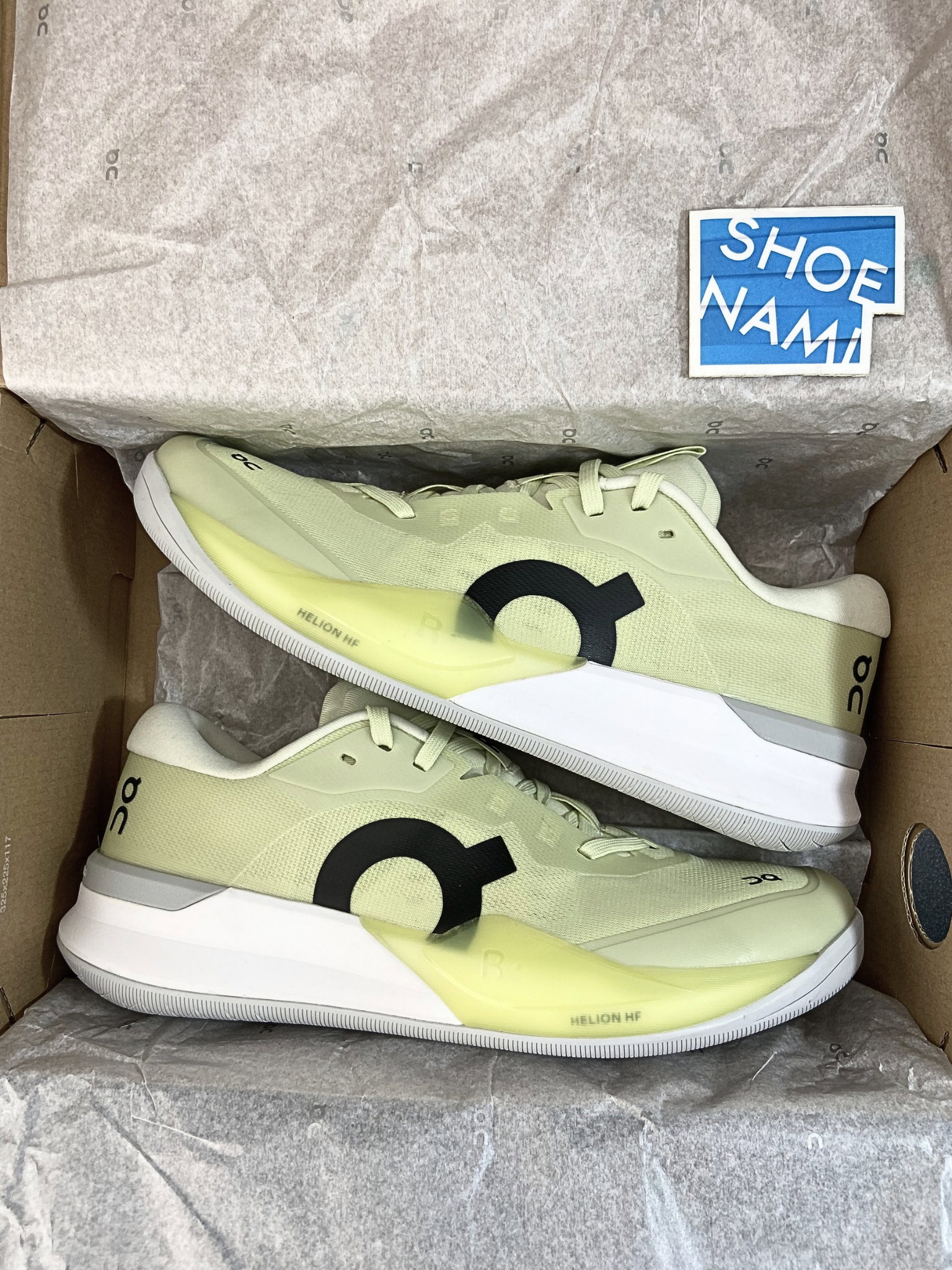 On THE ROGER Pro 3 'Linen Lime'
