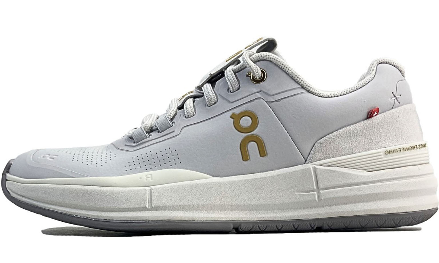 On THE ROGER Pro Ace 'Frost Ore' (W)