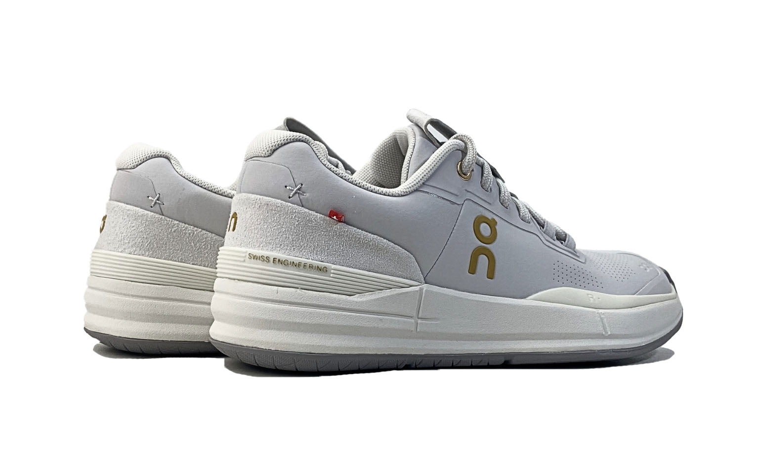 On THE ROGER Pro Ace 'Frost Ore' (W)