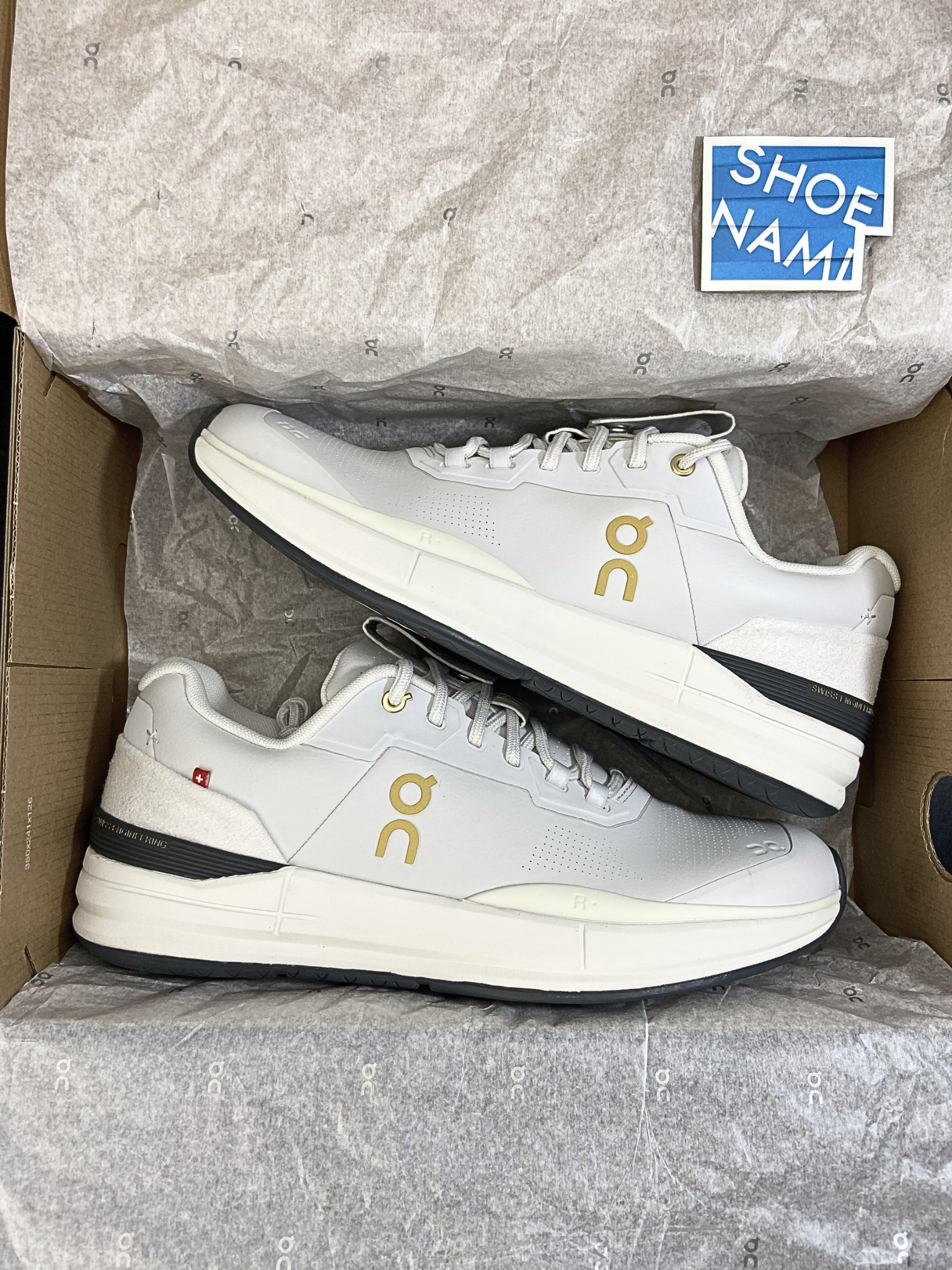 On THE ROGER Pro Ace 'Frost Shadow'