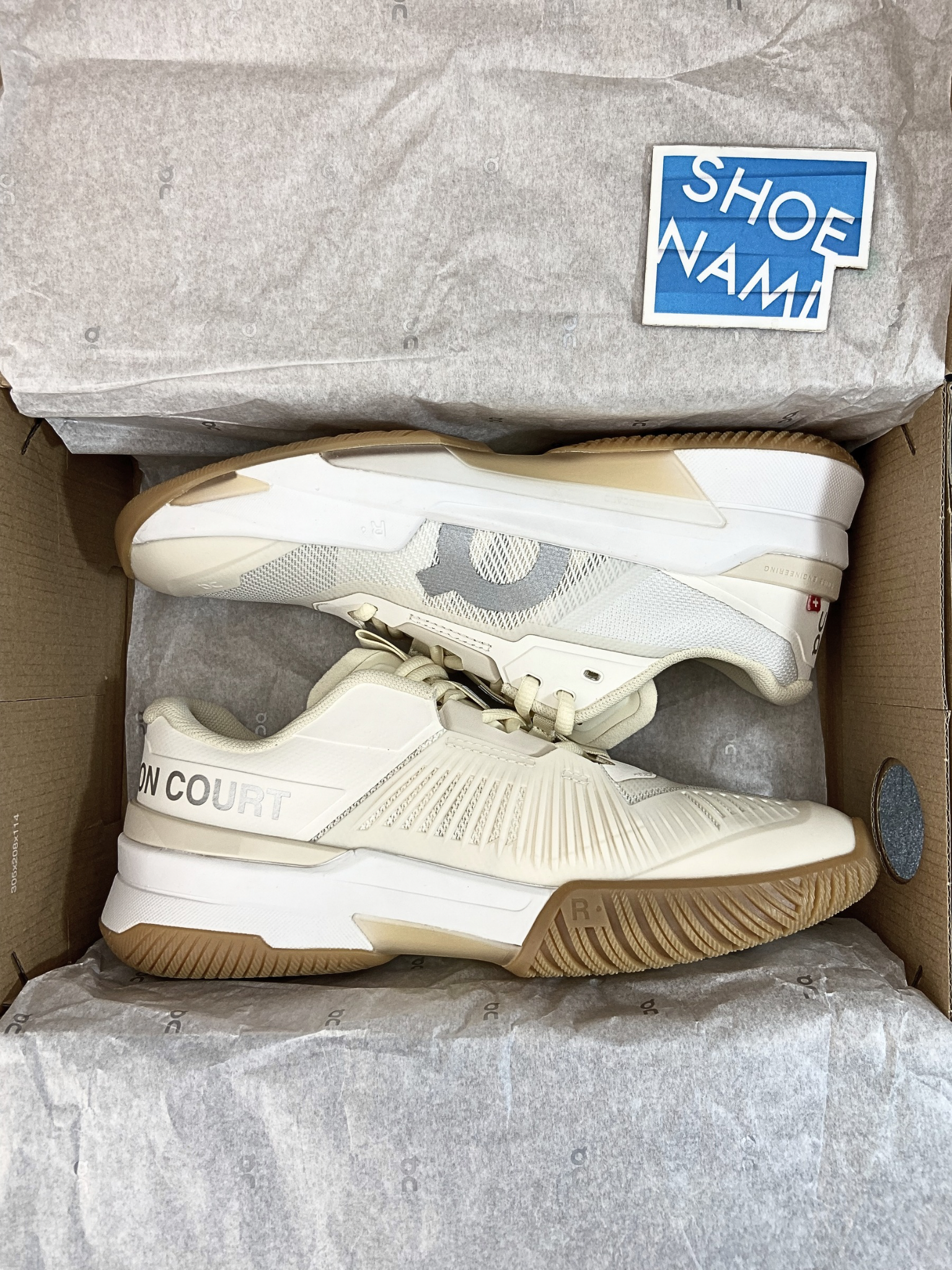 On The Roger Pro Fire 'Ivory Sand' (W)