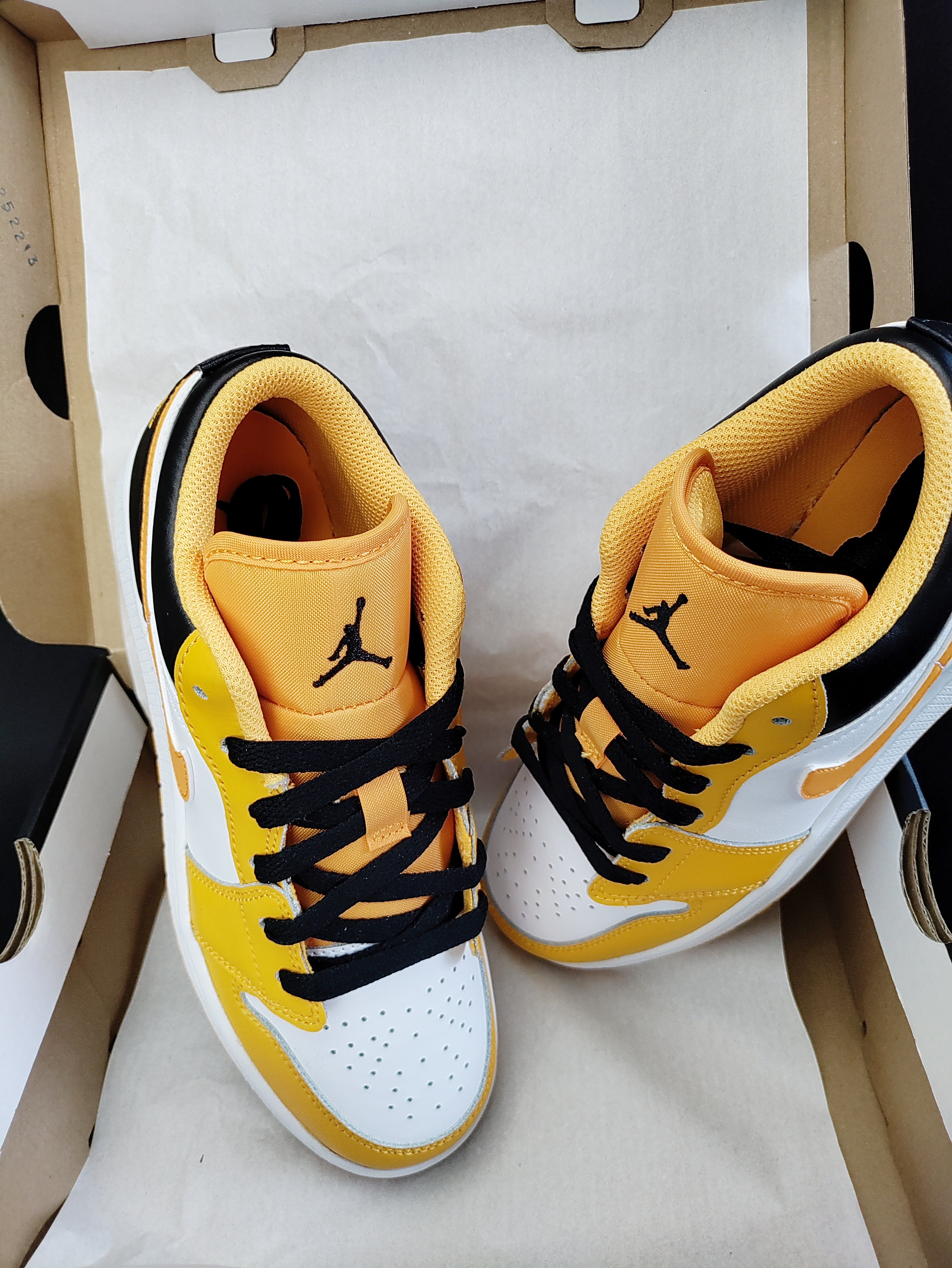 Air Jordan 1 Low (GS) 'Taxi/Black-White'