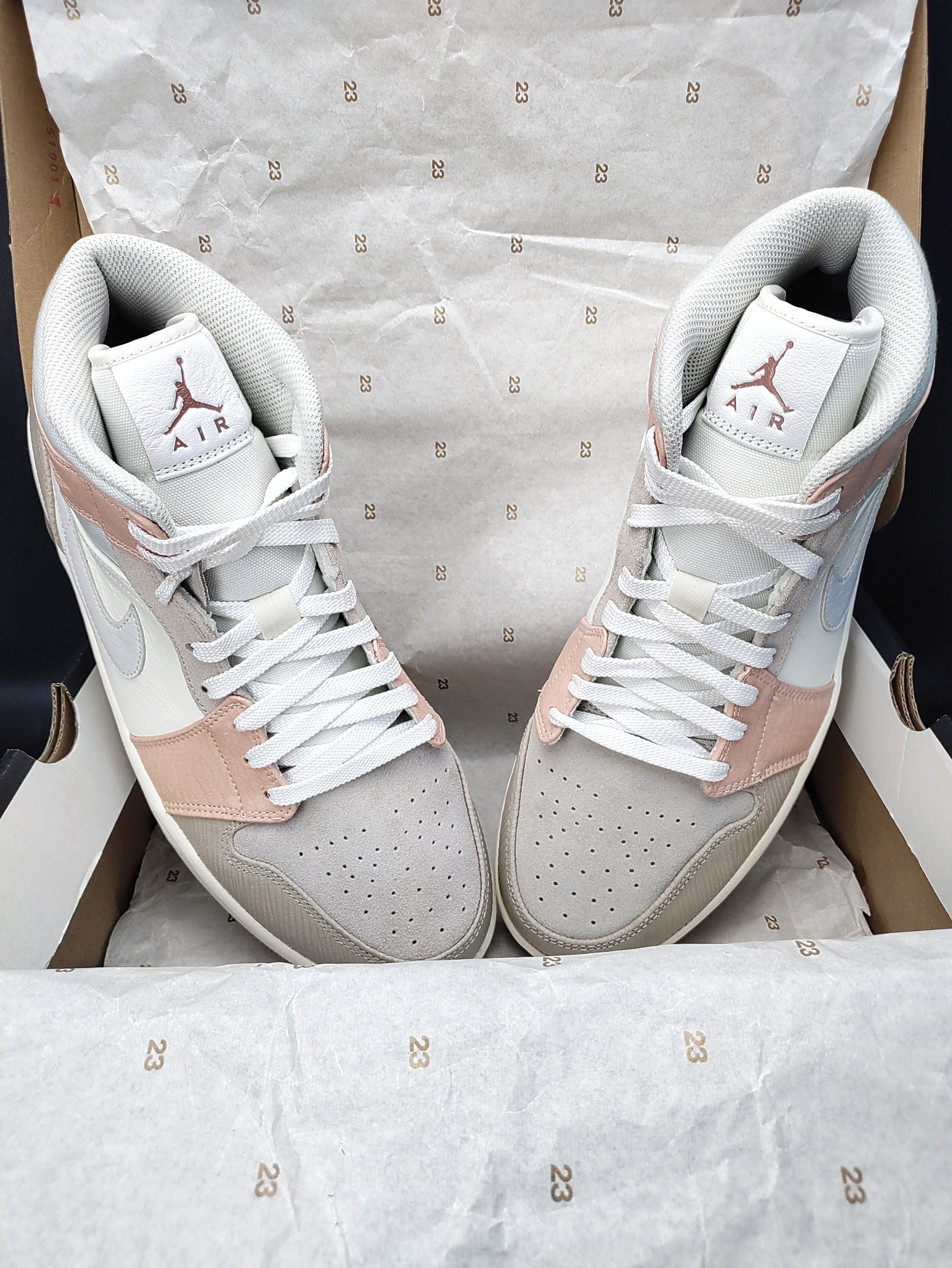 Air Jordan 1 Mid 'Milan'