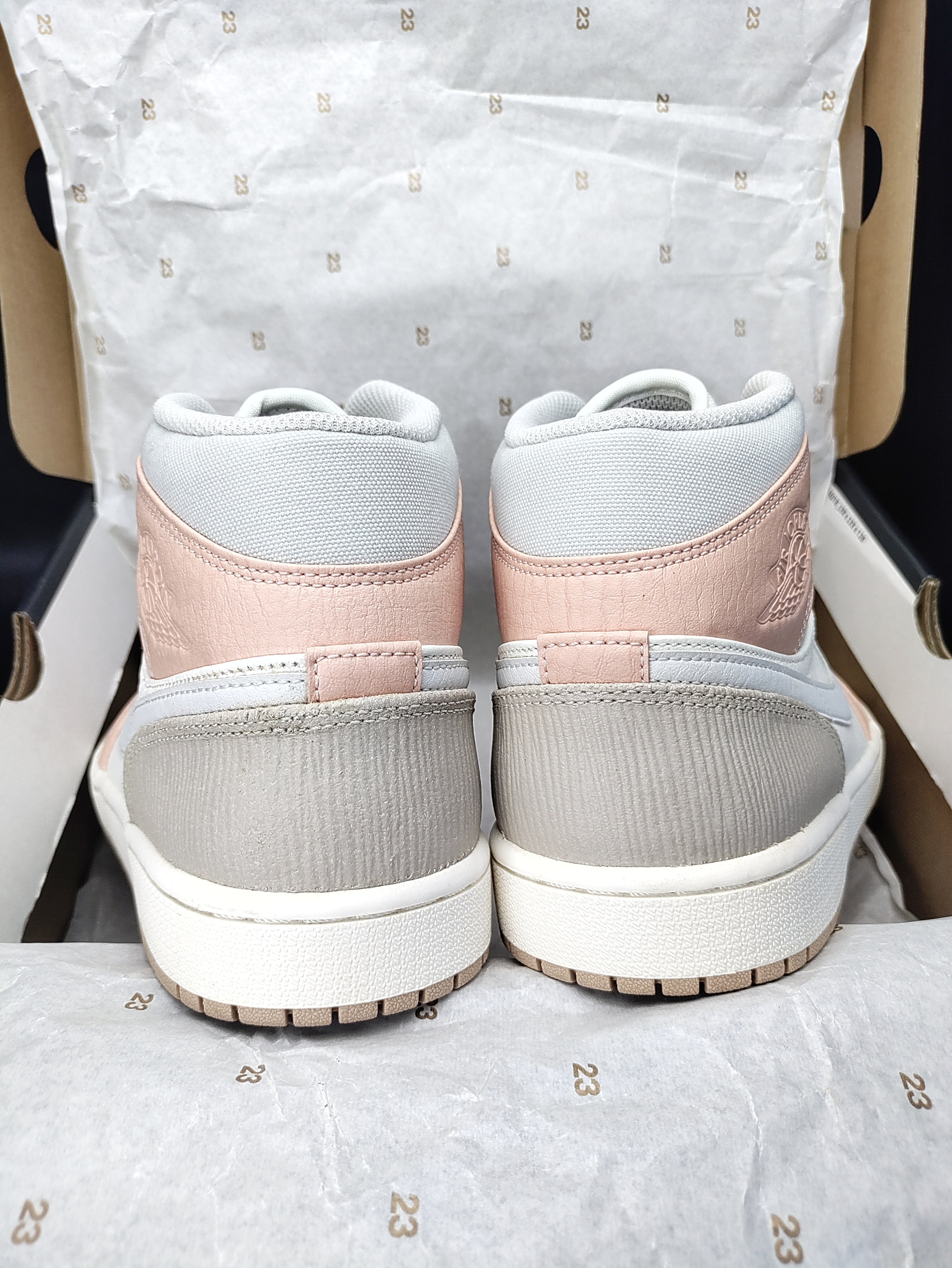 Air Jordan 1 Mid 'Milan'