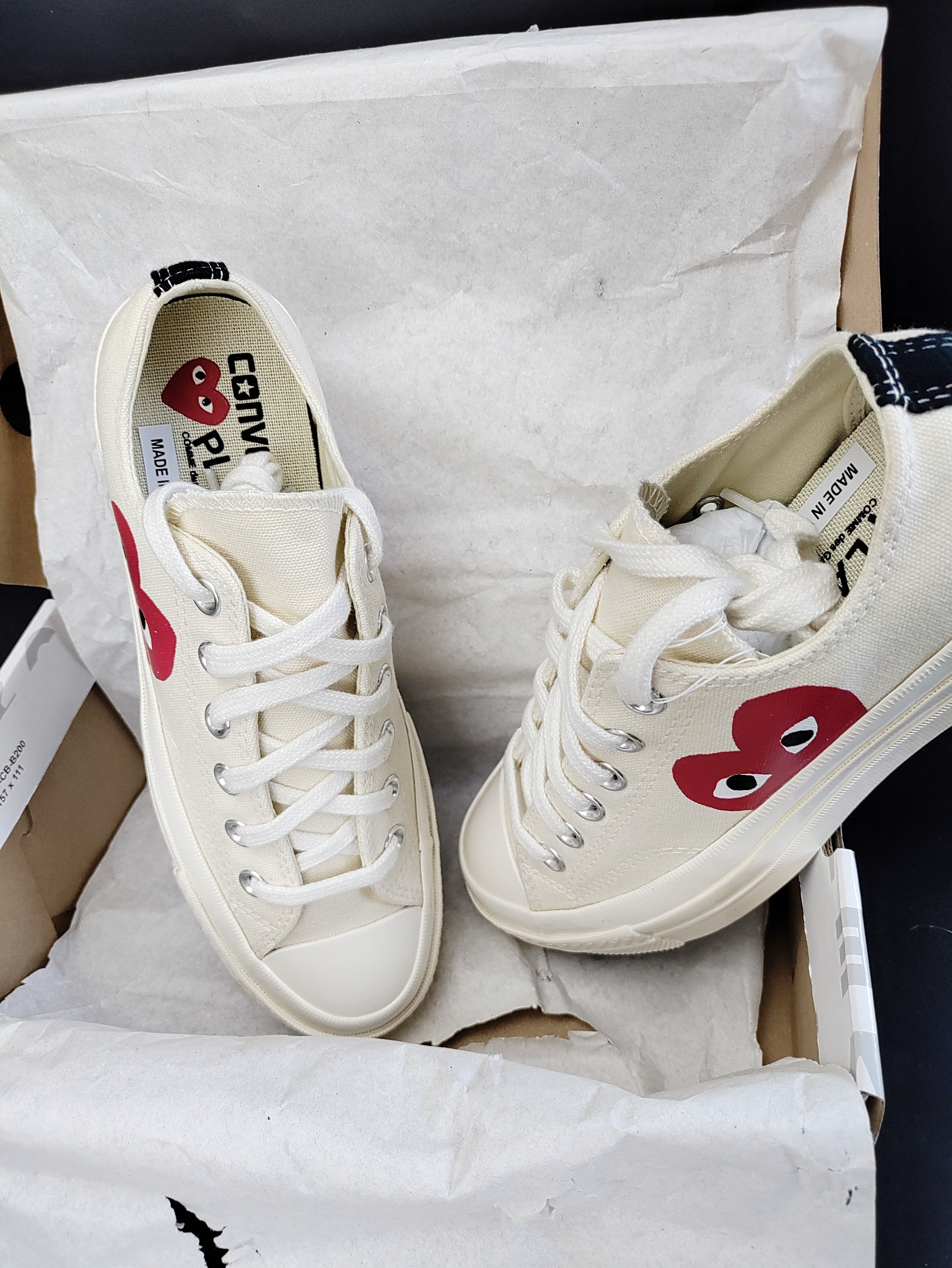 Converse X Comme Des Garçons CDG Play Chuck Taylor 'Low-Top White' (With Stain)