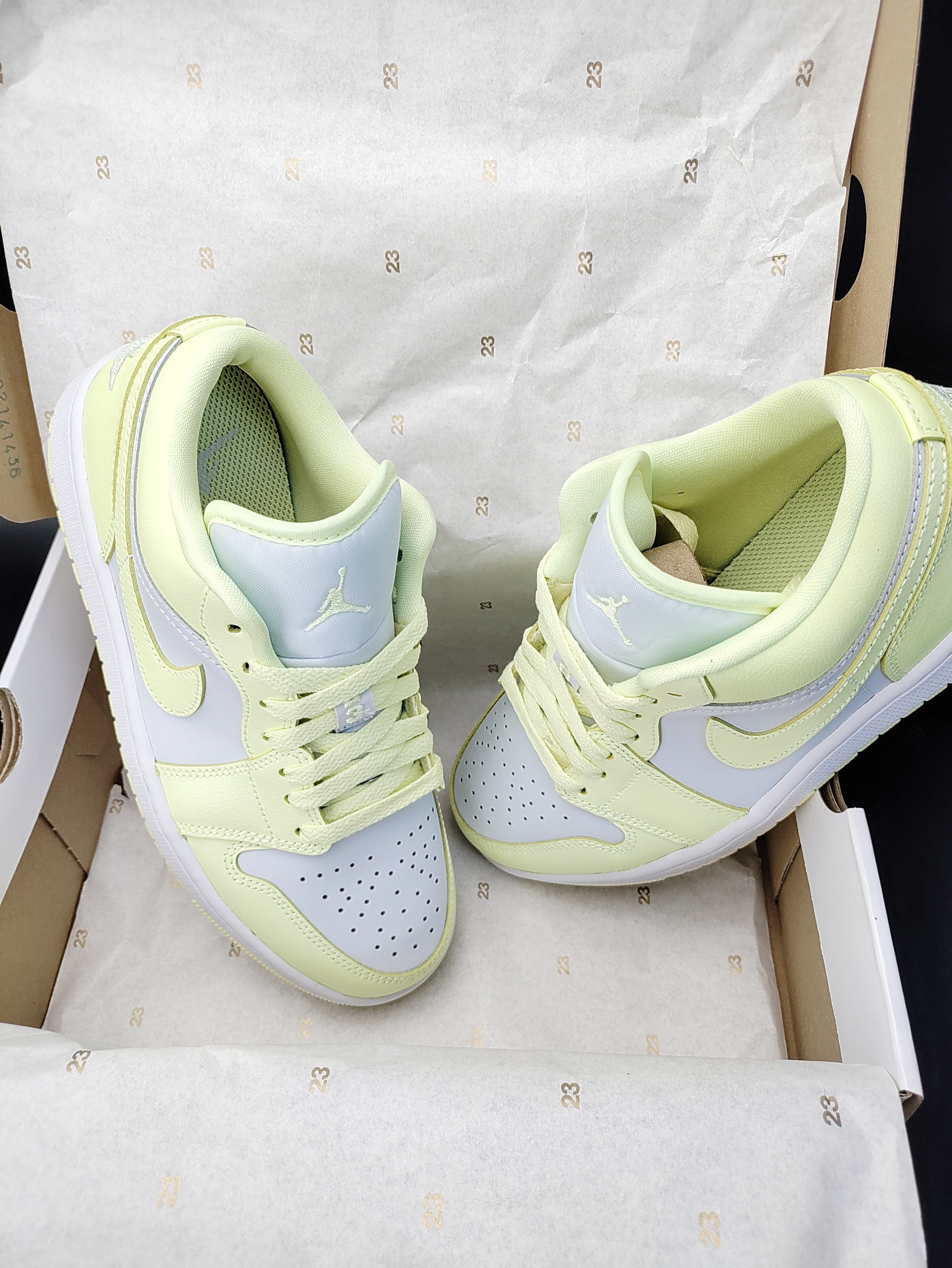 Air Jordan 1 Low 'Lemon Twist'