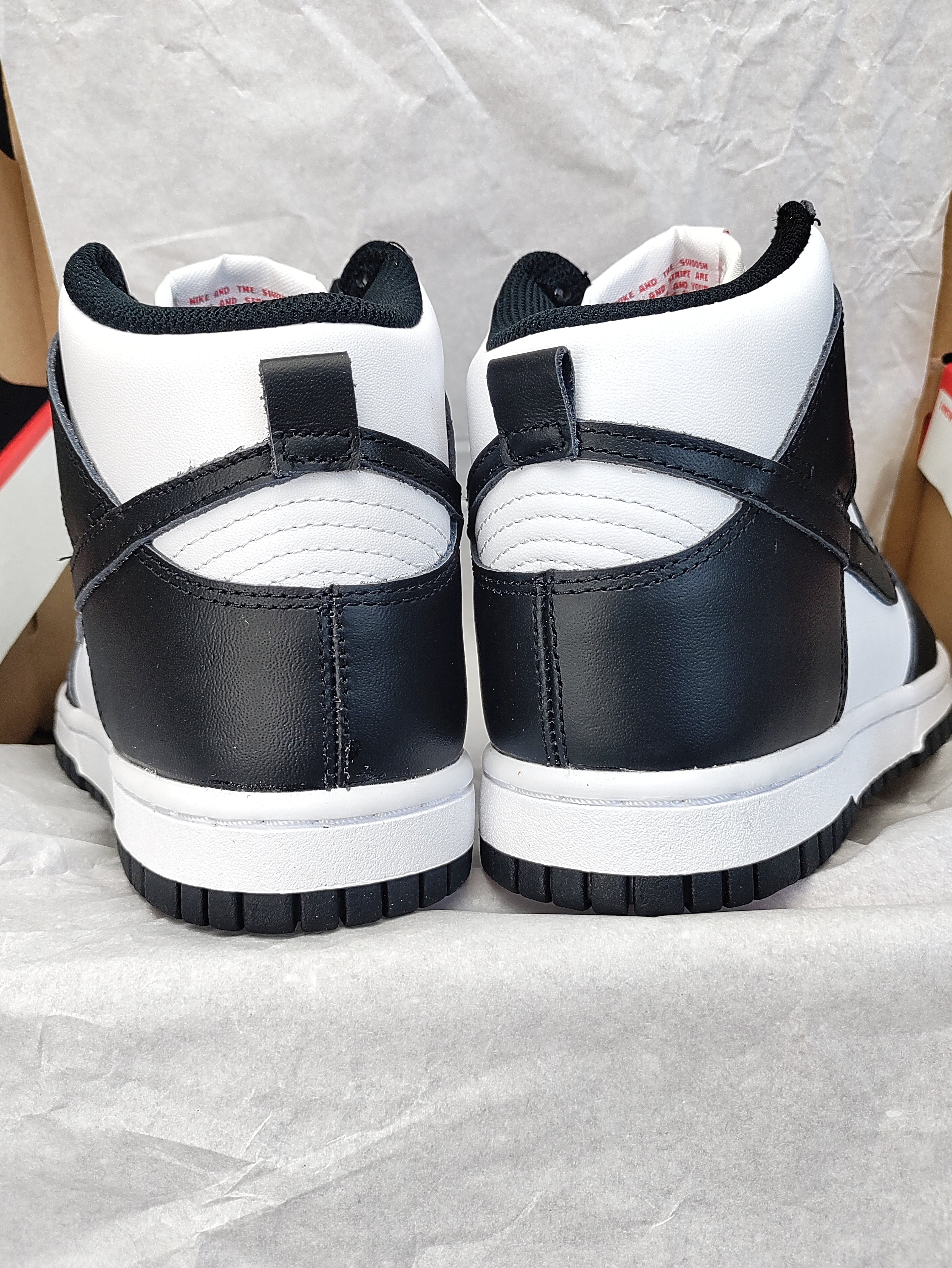 Nike Dunk High 'Panda'