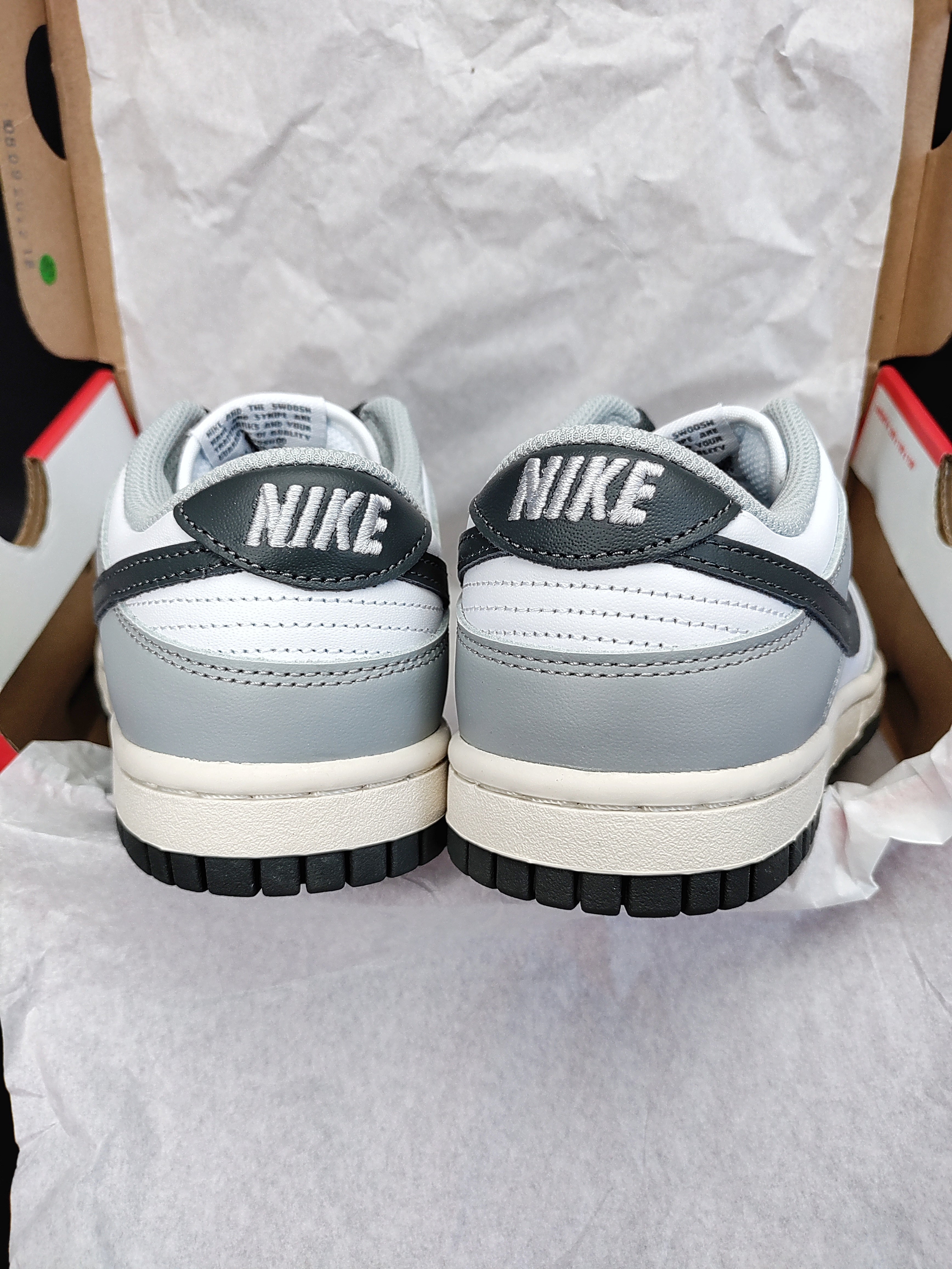 Nike Dunk Low 'Light Smoke Grey'