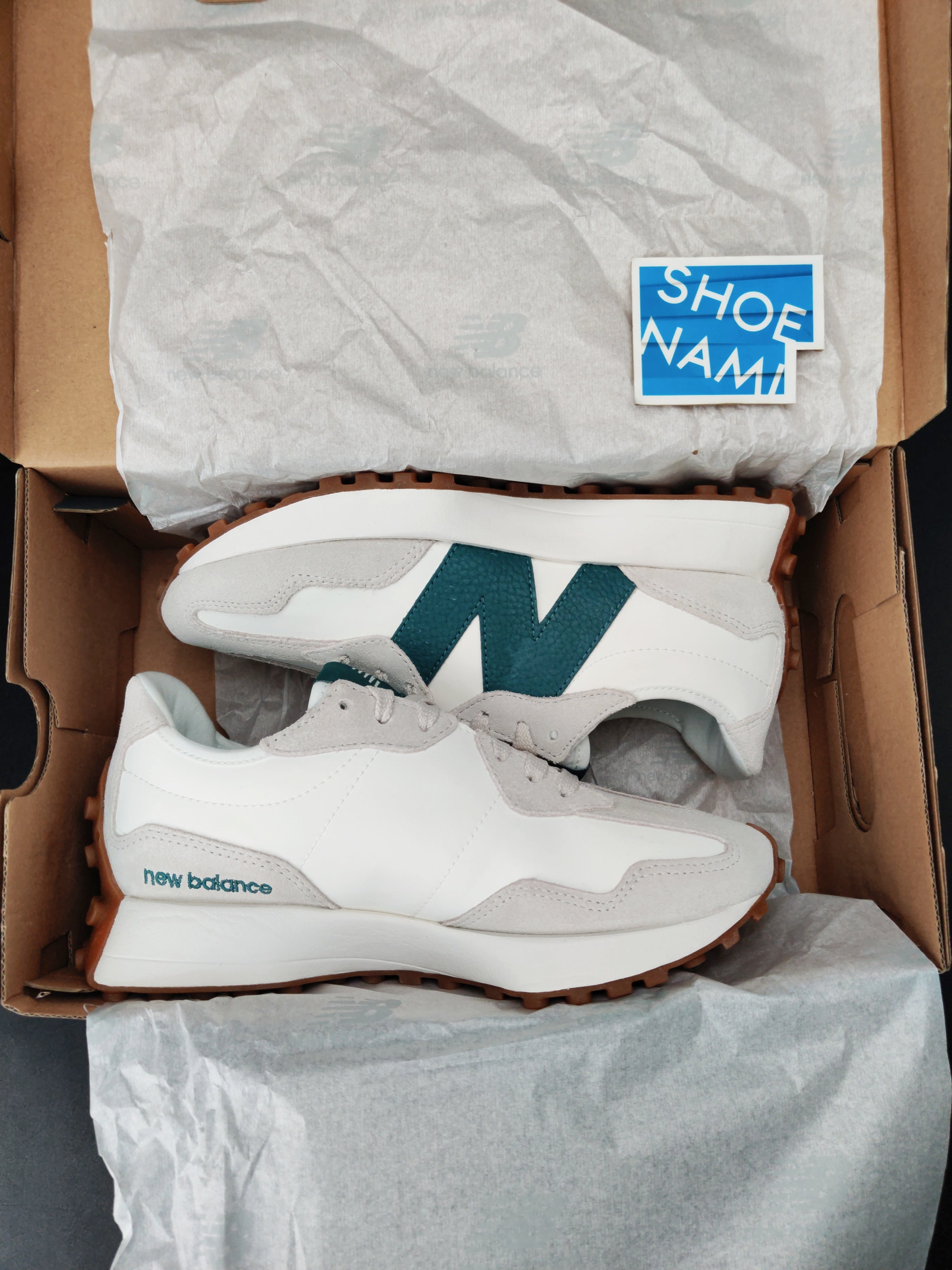 New Balance 327 Moonbeam 'New Spruce'