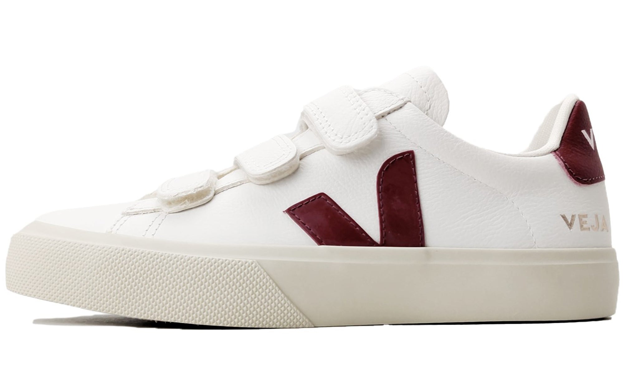 Veja Recife Chromefree Leather 'White Marsala'