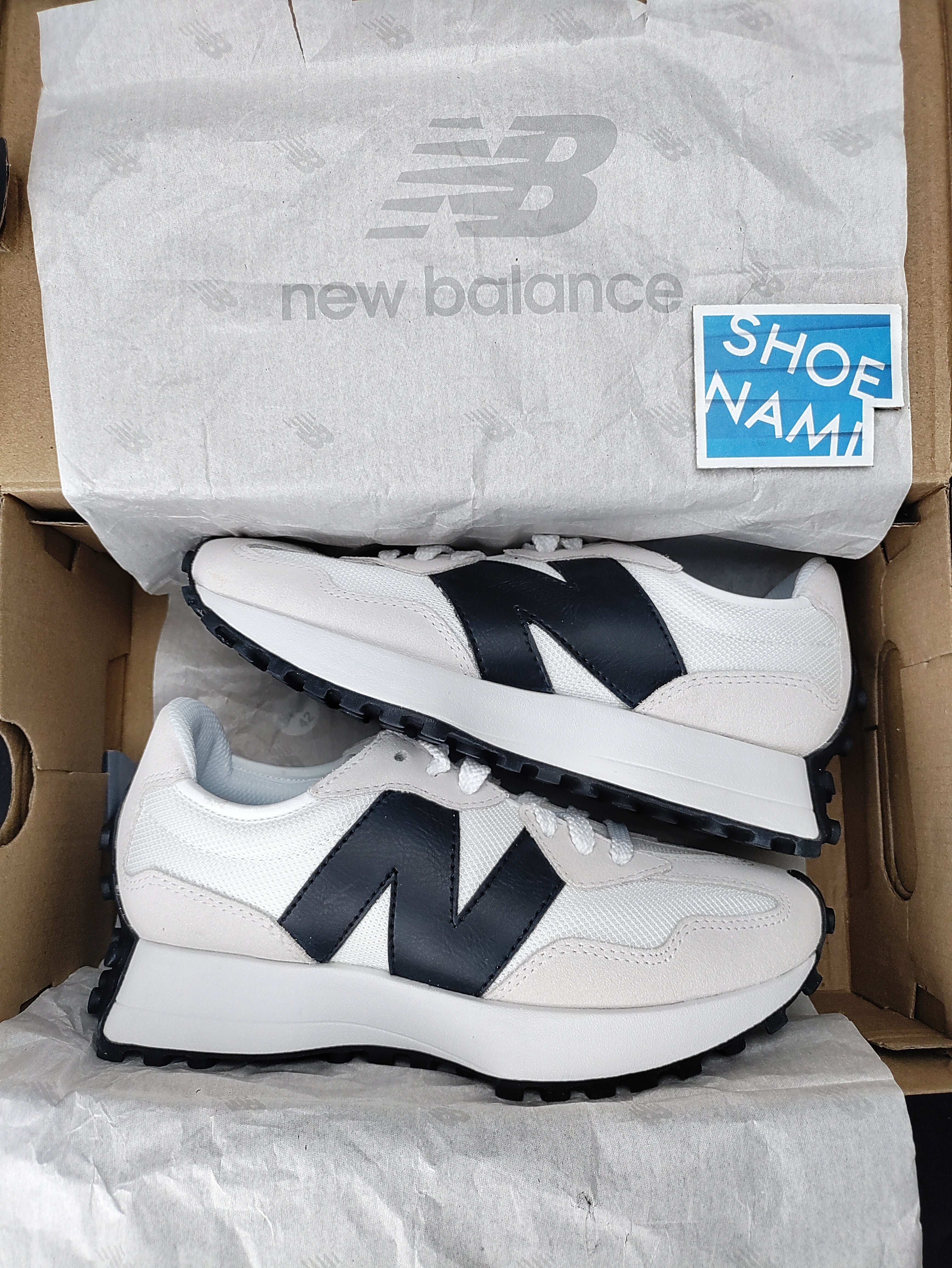 New Balance 327 'White/Black'