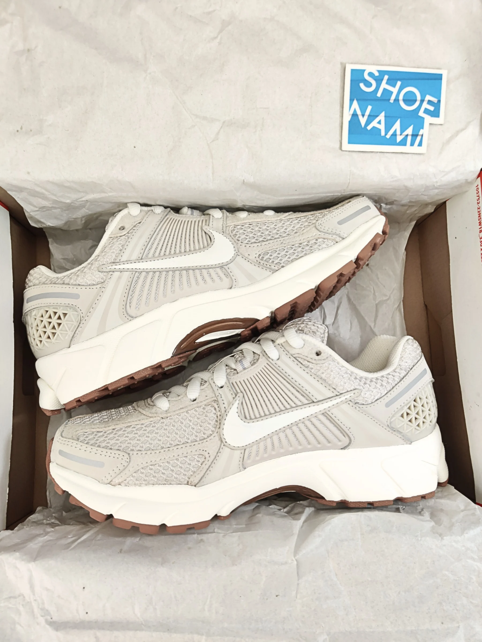 Nike Zoom Vomero 5 'Light Orewood Brown' (W)