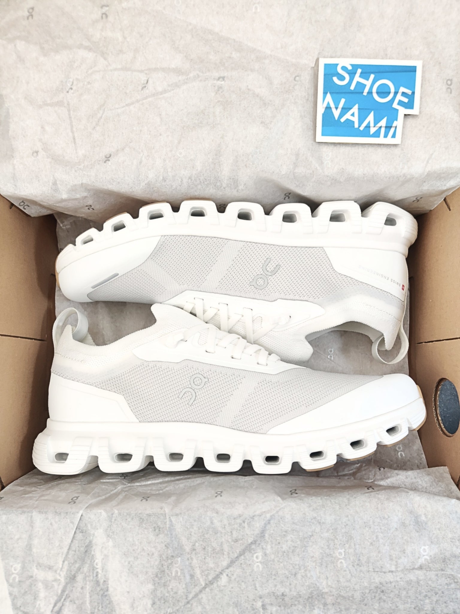 On Cloud 6 Versa 'All White' (W)