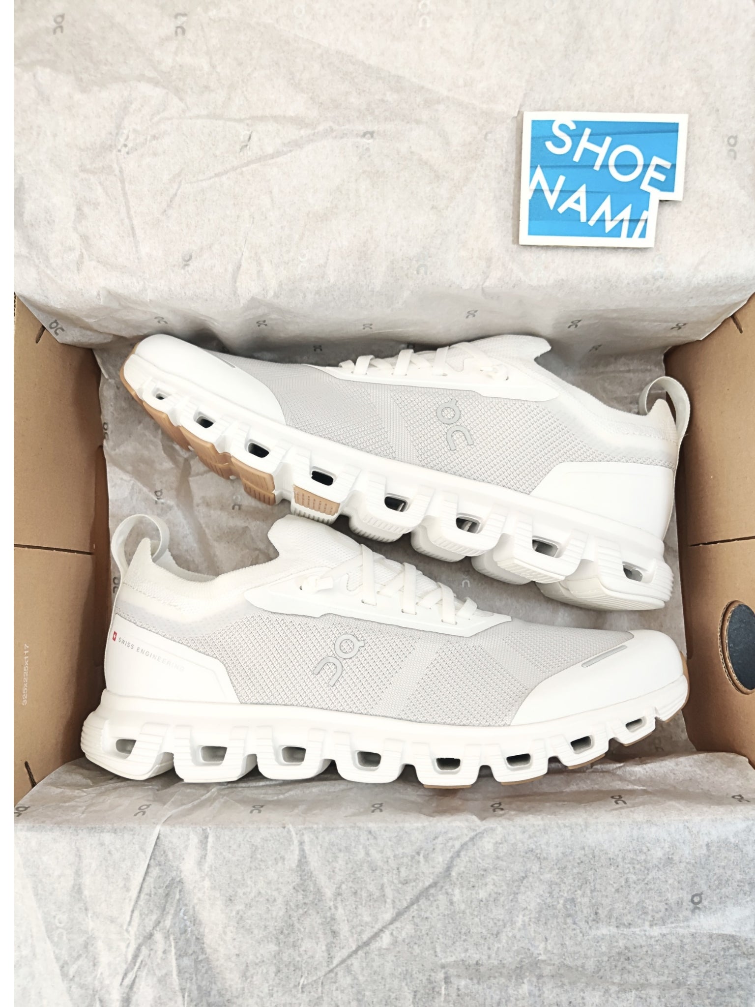 On Cloud 6 Versa 'All White' (W)
