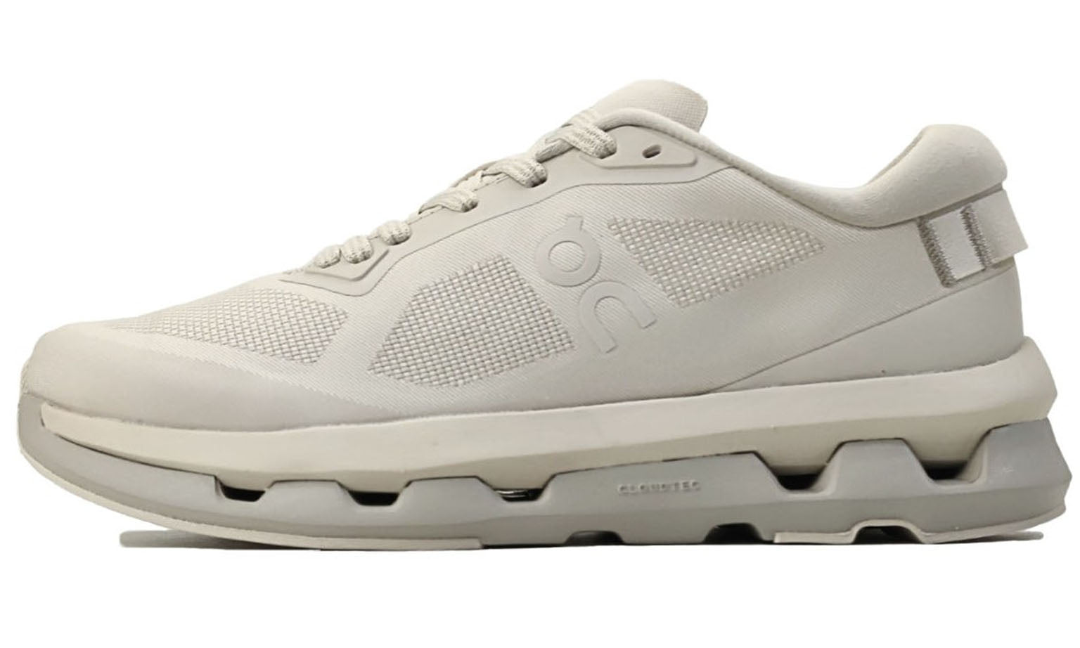 On Cloudzone 'Pearl Truffle' (W)