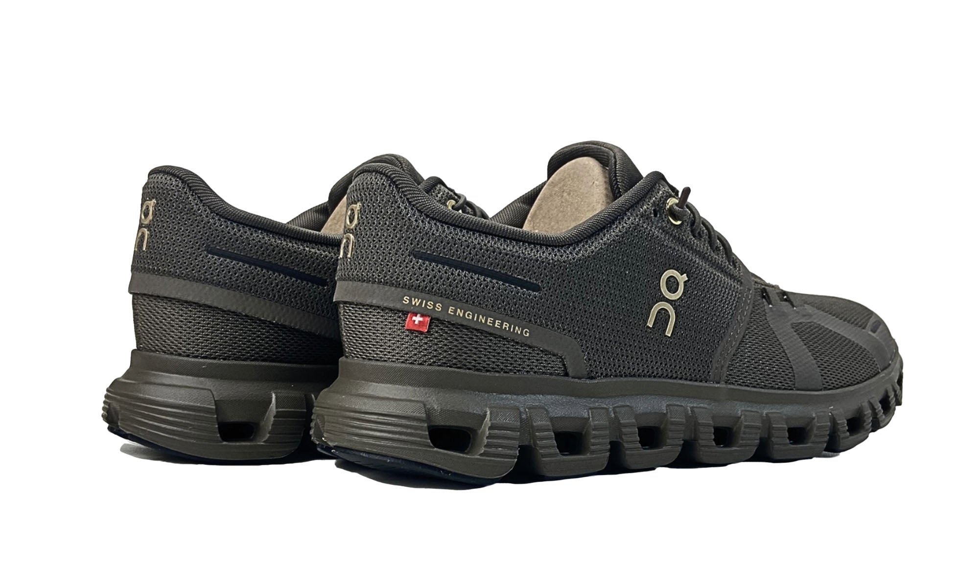 On Cloud 6 'Year of The Horse' (W)