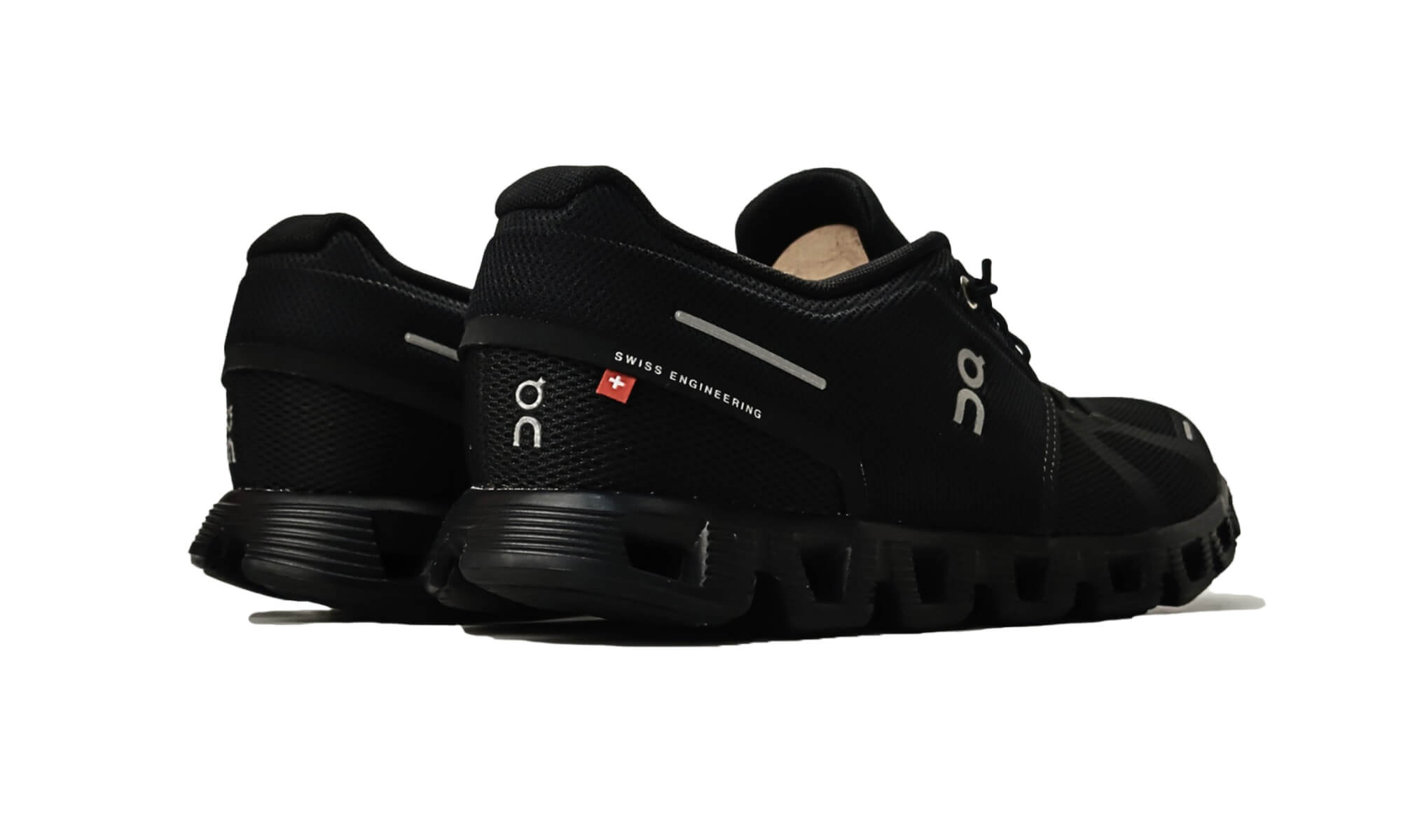 On Cloud 5 'All Black'