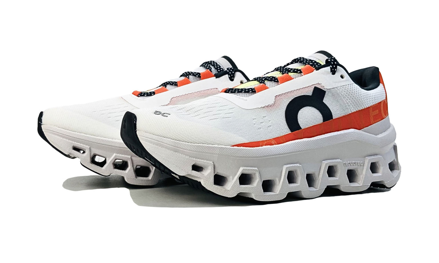 On Cloudmonster 'Undyed-White Flame' (W)