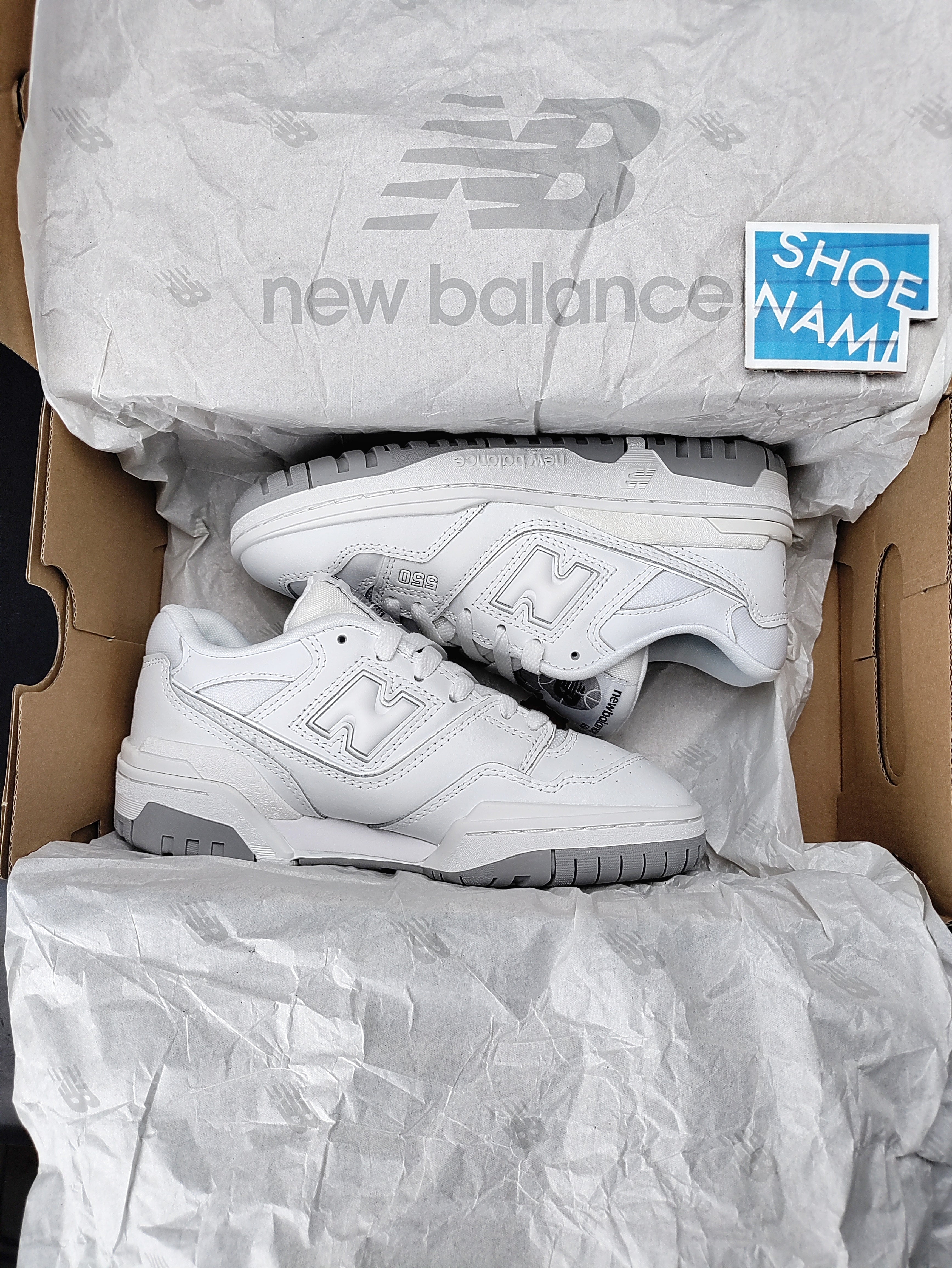 BRAND NEW New Blance 550 retailer White Gs Size 7