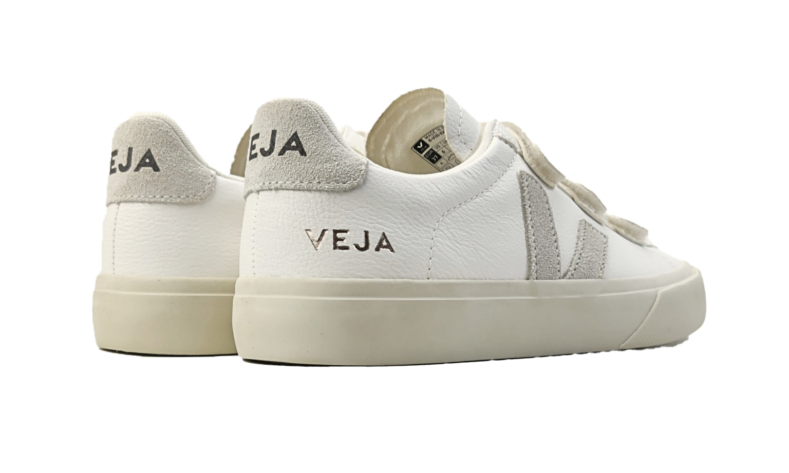 Veja Recife Chromefree 'Extra White Natural'