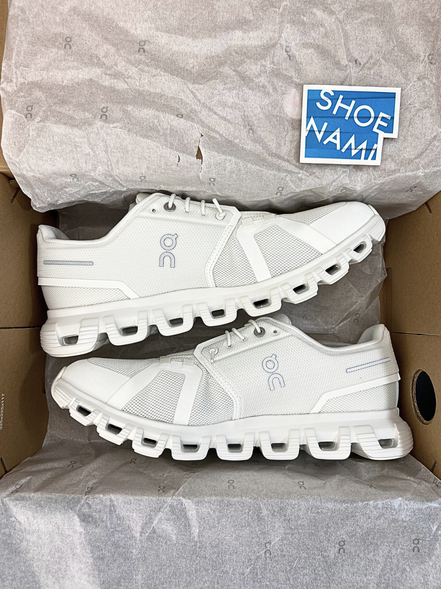 On Cloud 6 'All White'