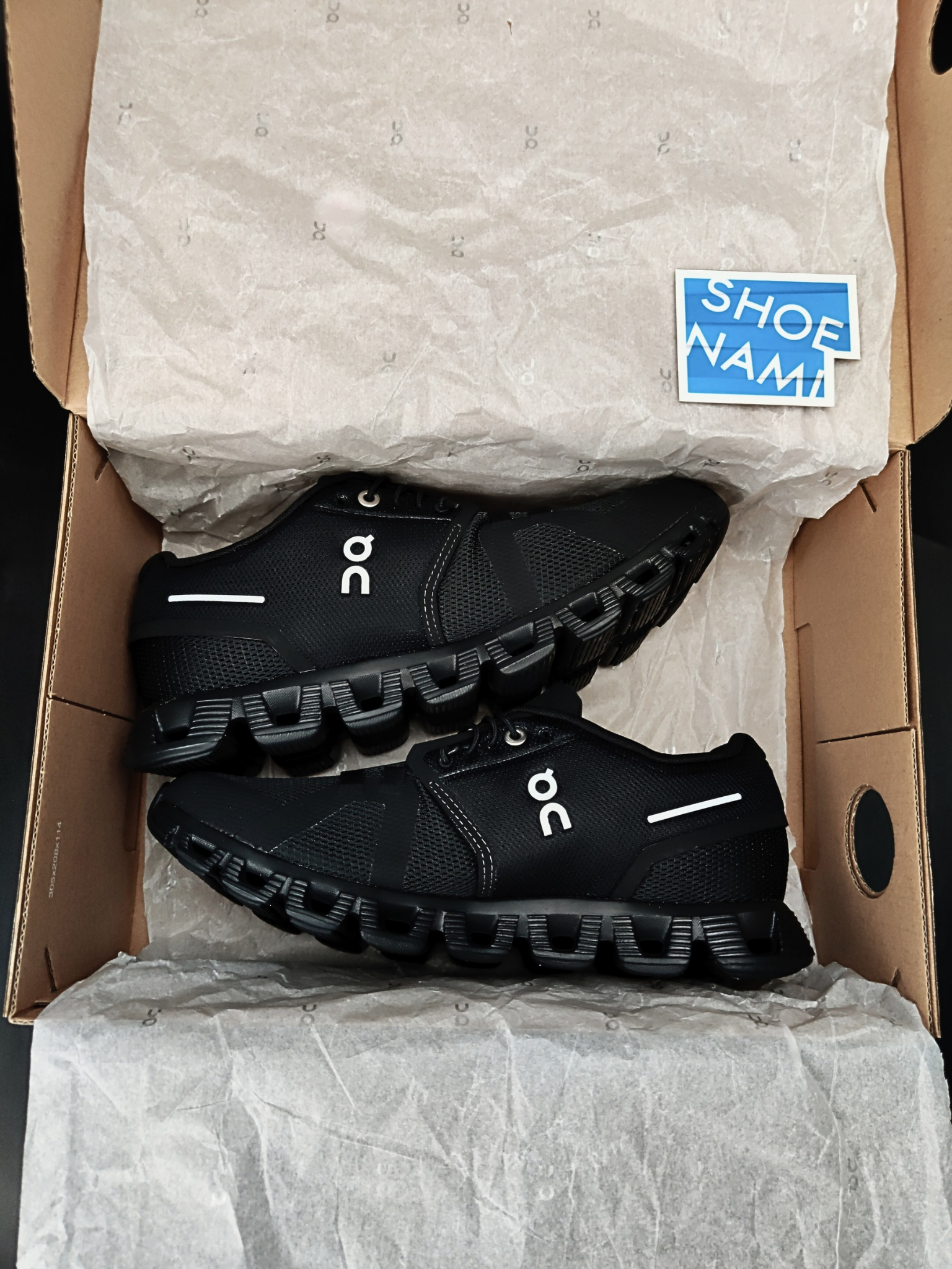 on-cloud-5-all-black-womens-59.98905-4