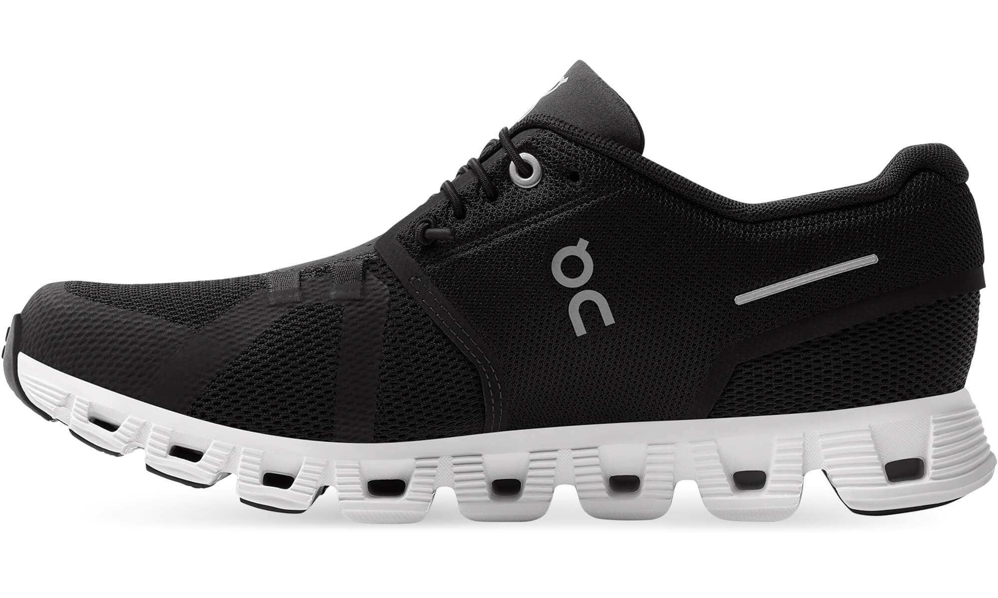 on-cloud-5-black-white-womens-59.98904-1
