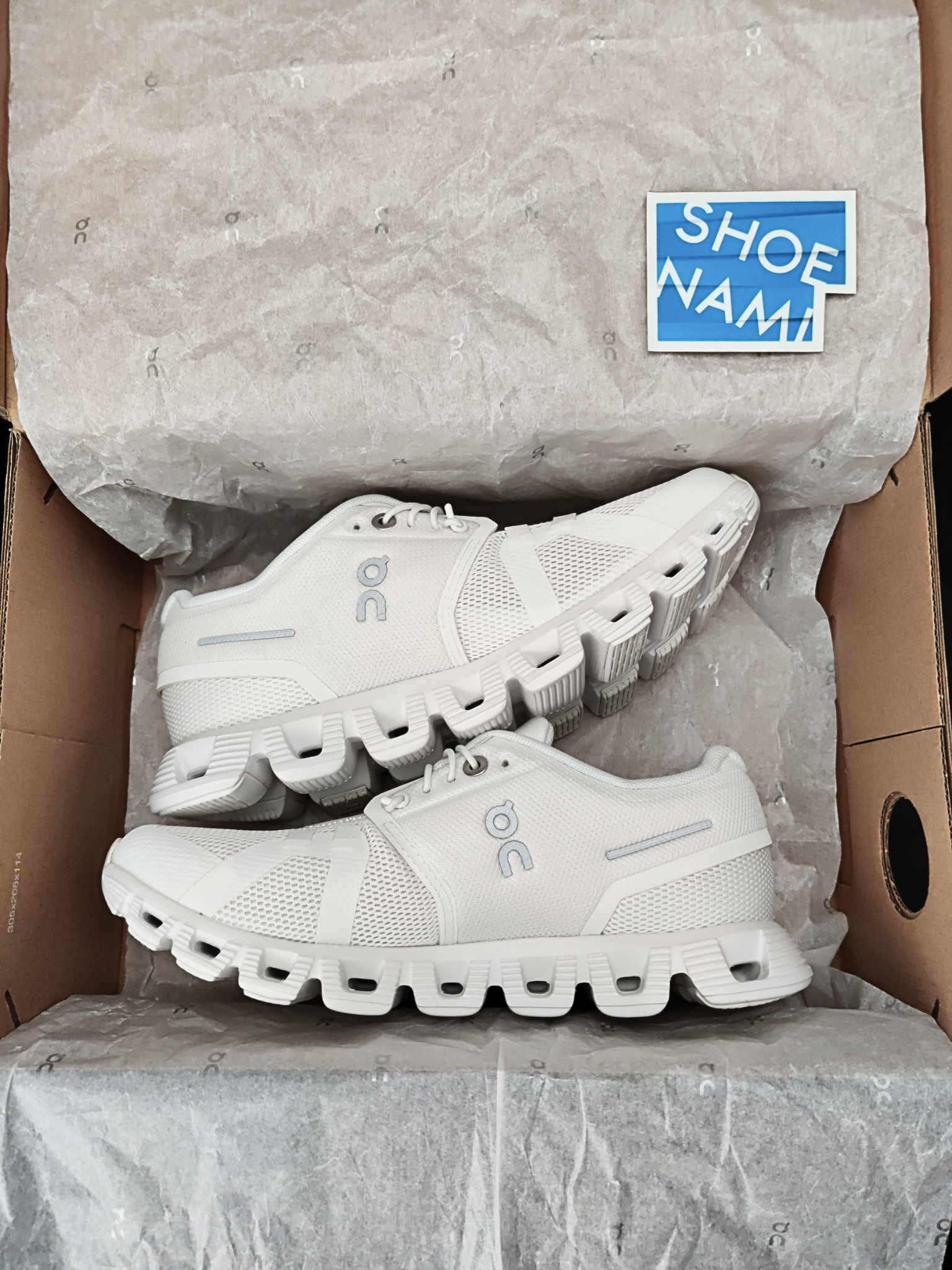 on-cloud-5-undyed-white-womens-59.98373-4