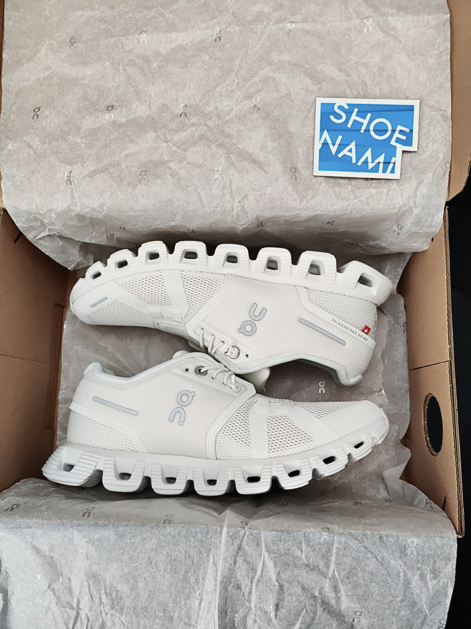 on-cloud-5-undyed-white-womens-59.98373-6