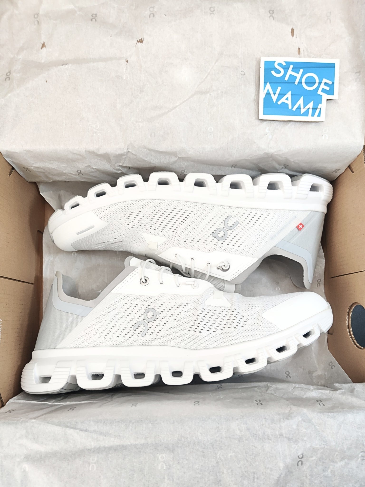 on-cloud-6-coast-white-glacier-mens-3MF10030813-2
