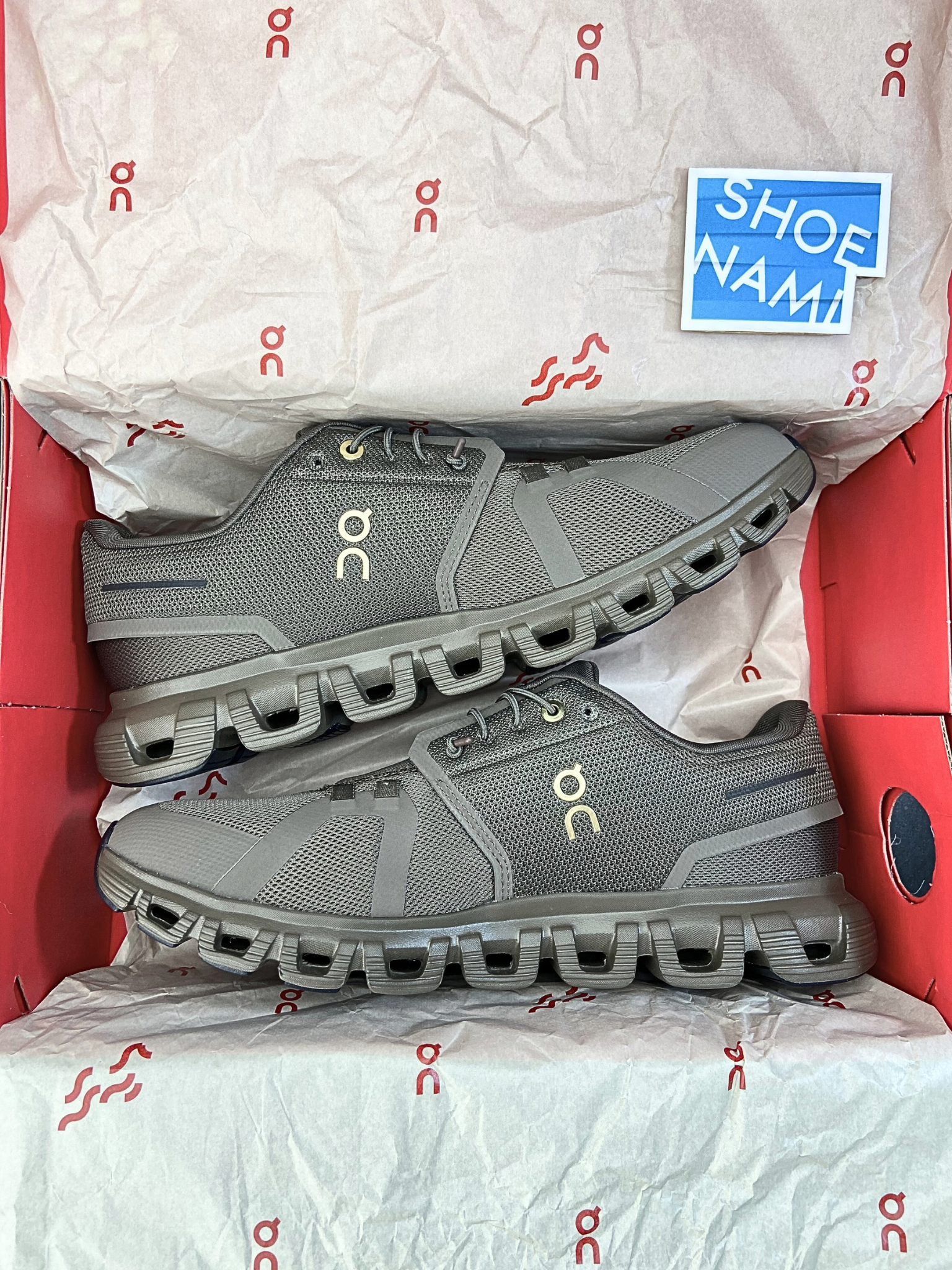 on-cloud-6-grizzly-year-of-the-horse-mens-3MG11255038-3