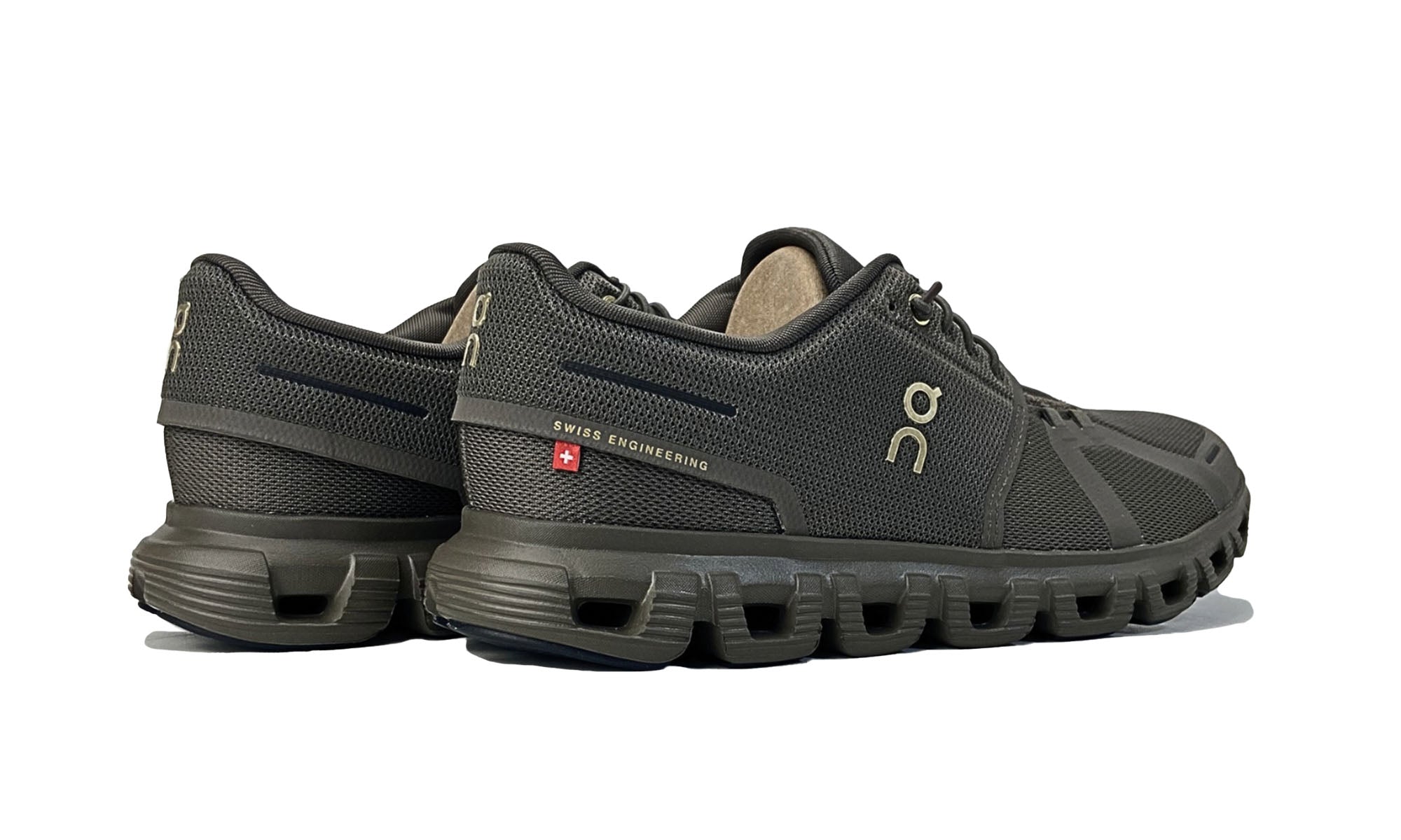 on-cloud-6-grizzly-year-of-the-horse-mens-3MG11255038-8