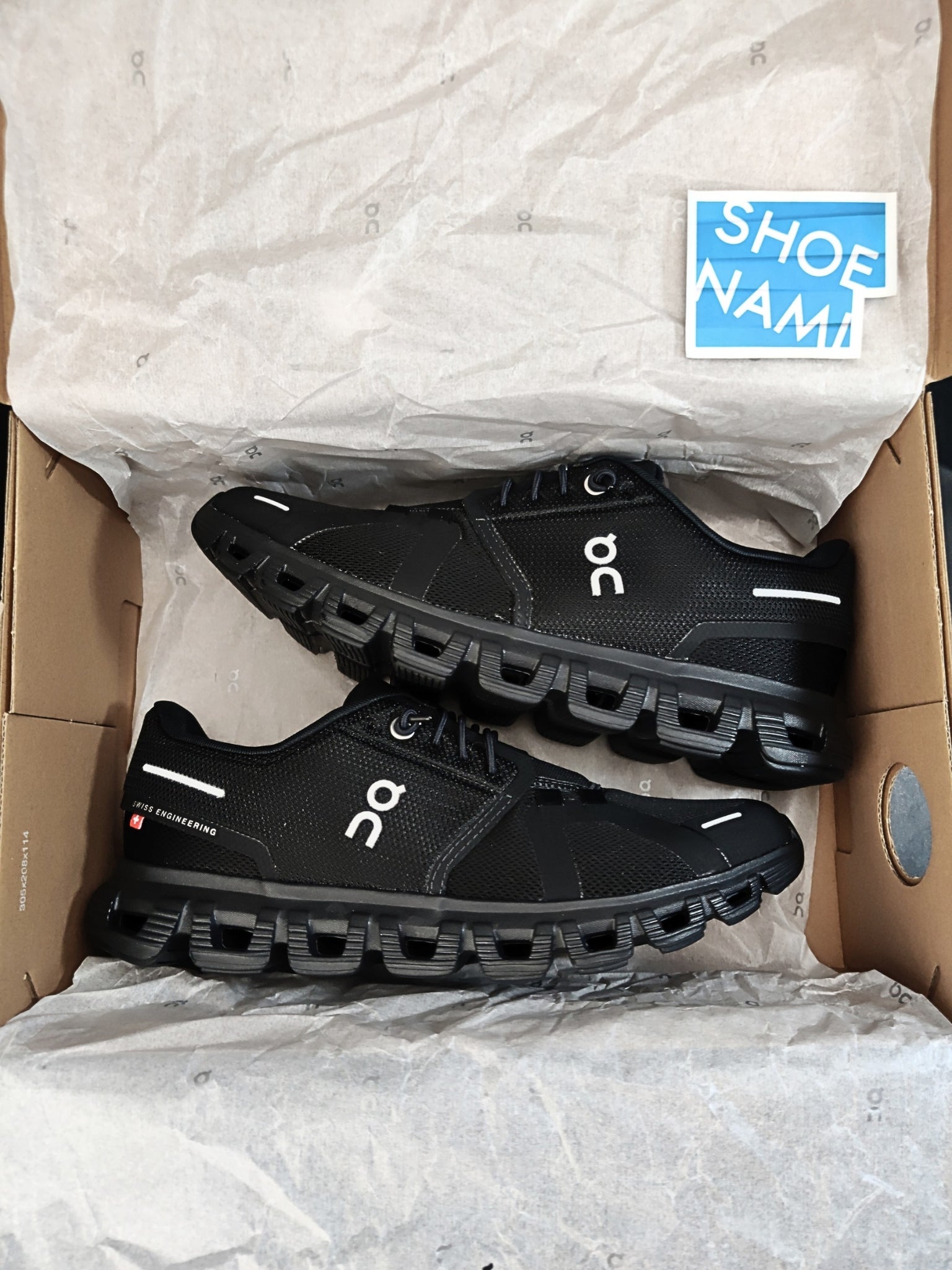 on-cloud-6-triple-black-womens-3WF10061043-4