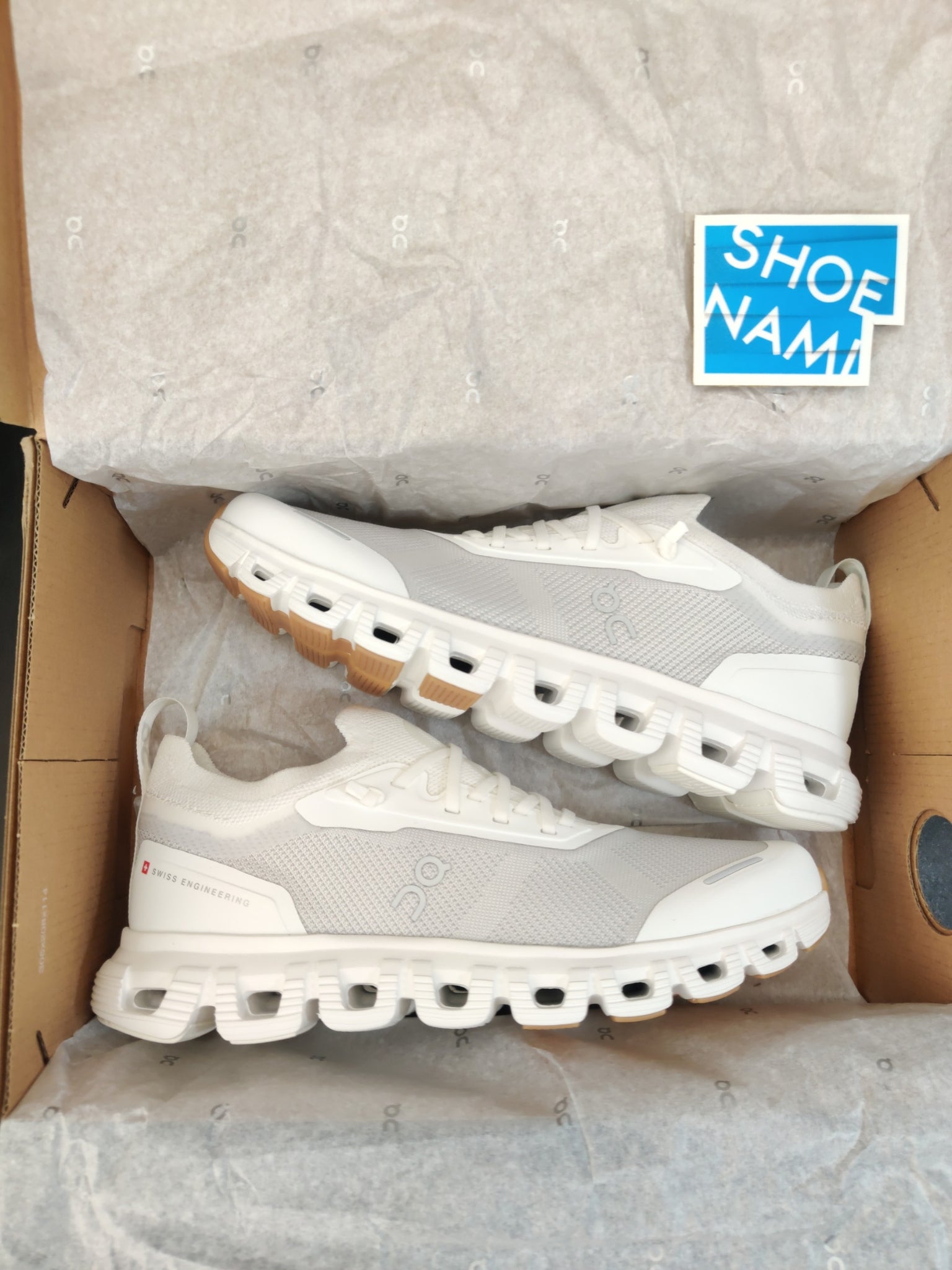 on-cloud-6-versa-all-white-mens-3MF10041200-3