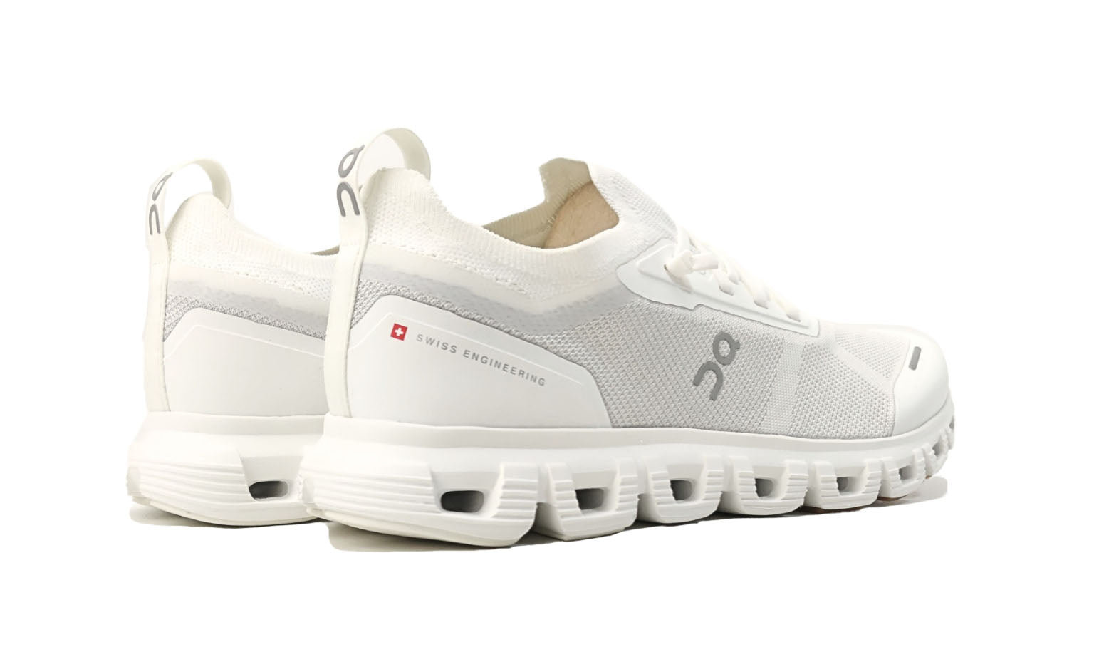 on-cloud-6-versa-all-white-mens-3MF10041200-8